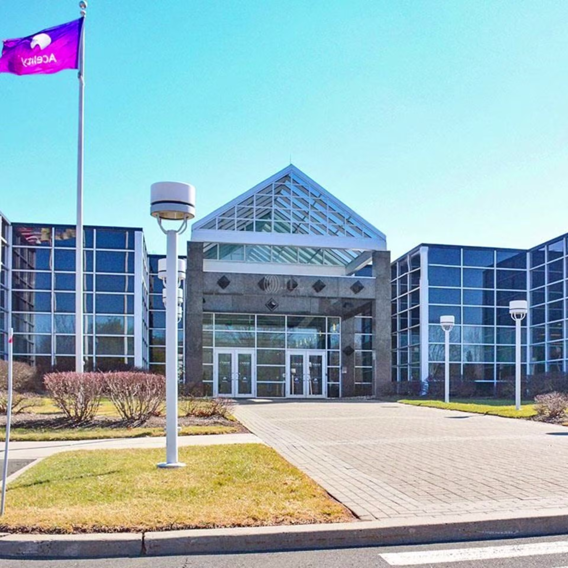 95 Corporate Dr