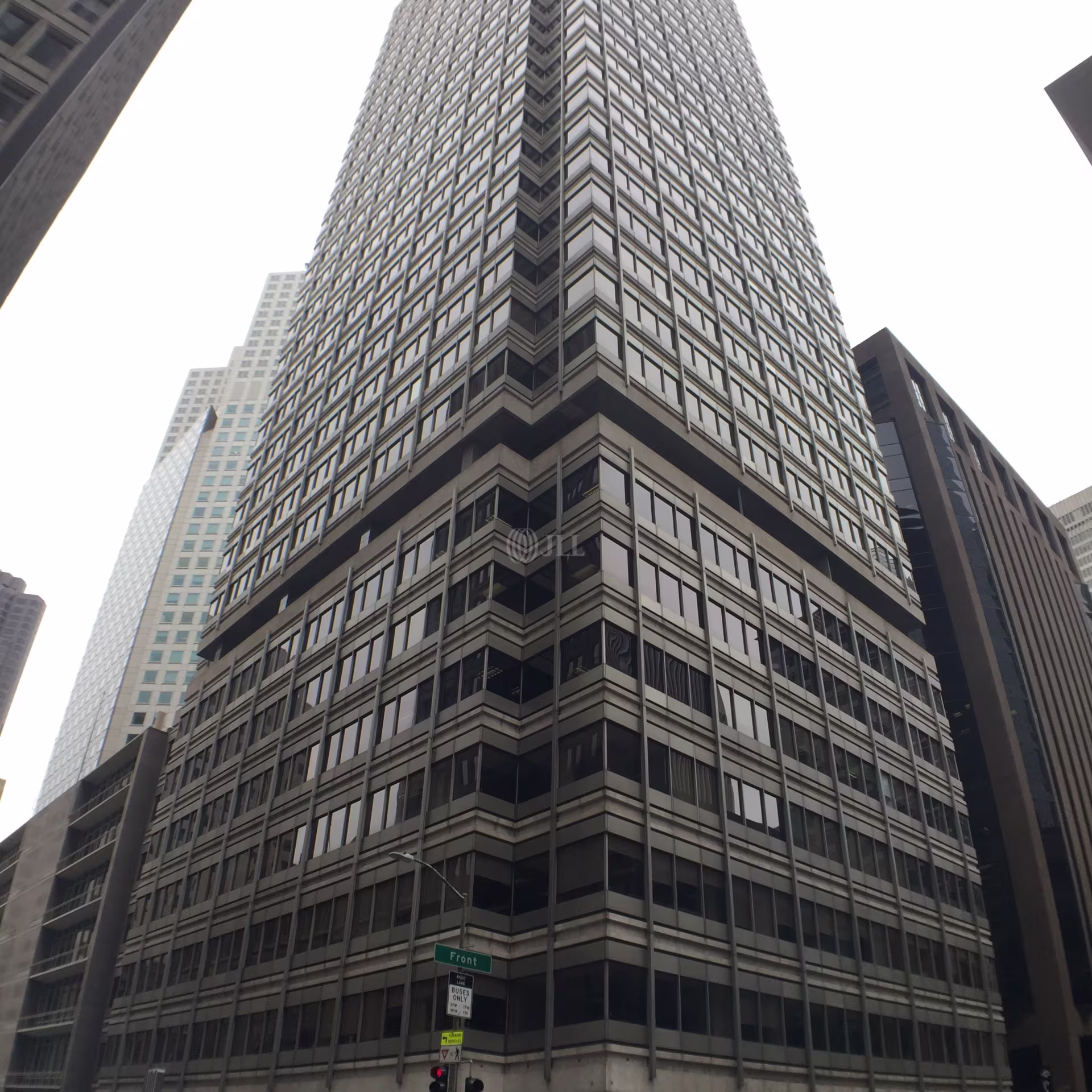 100 Pine St