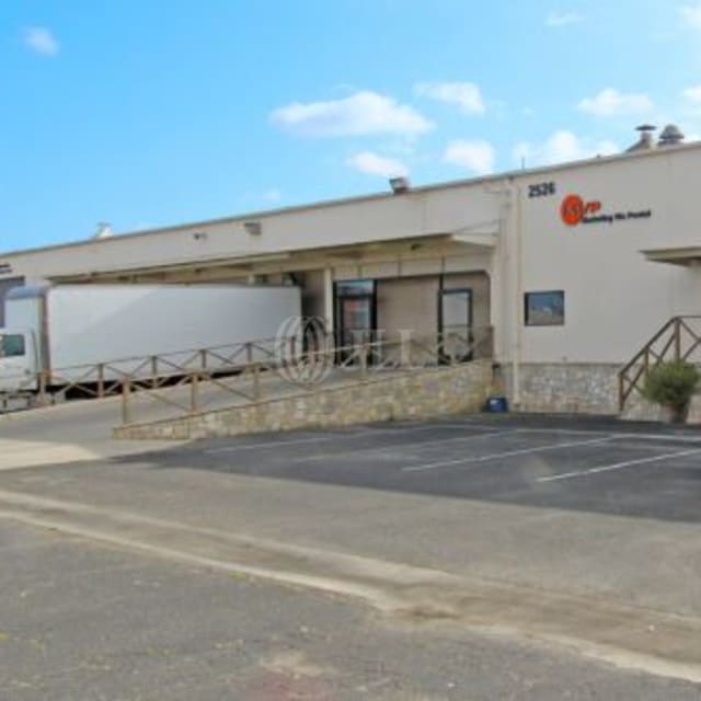 2526-2560 S Birch St — Lease in Santa Ana, CA, photo 3 of 4