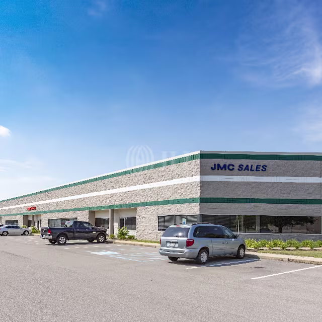 Brookville Building 3 — Lease in Indianapolis, IN, photo 3 of 4