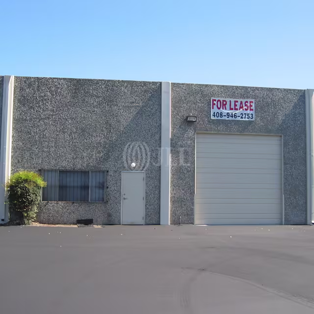 140-144 S Whisman Rd — Lease in Mountain View, CA, photo 3 of 4