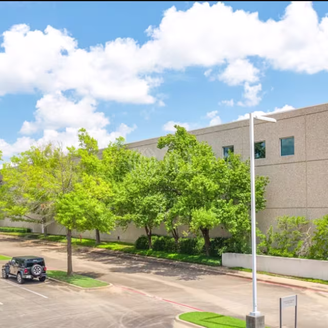 2812 Robert Cargill Dr — Lease in Longview, TX, photo 3 of 4