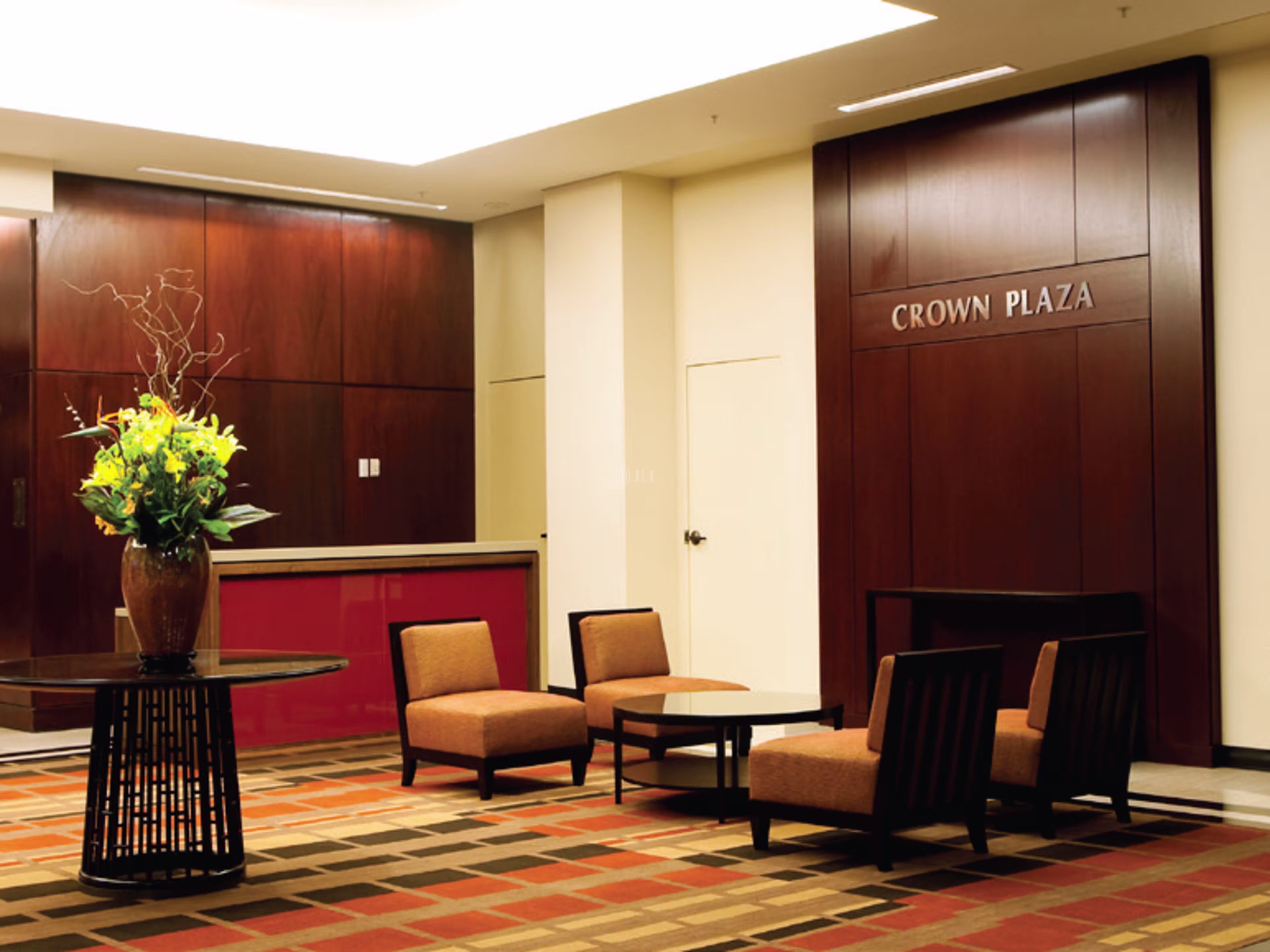Crown Plaza