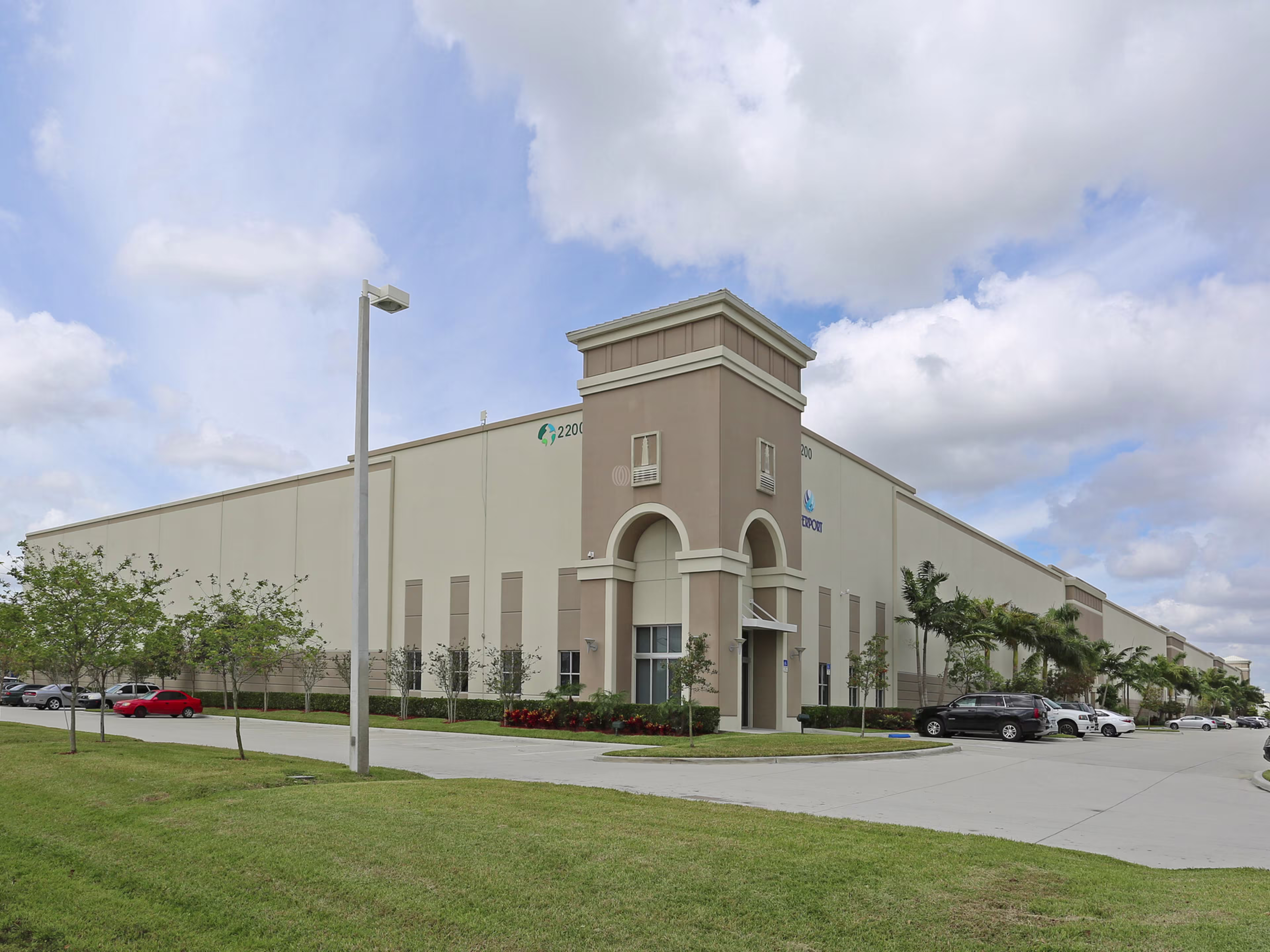 Prologis Beacon Lakes, Bldg 22