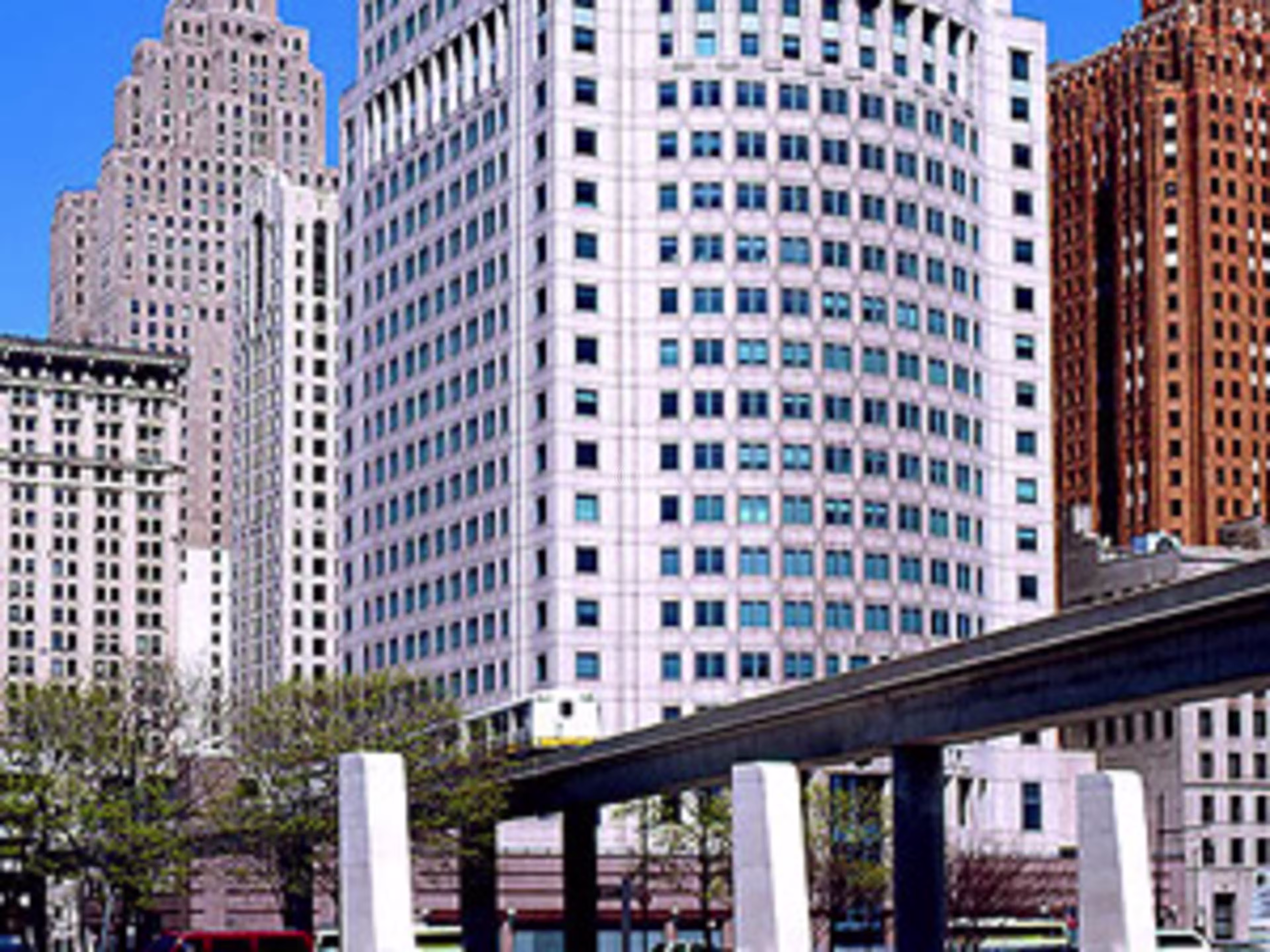 150 W Jefferson Ave