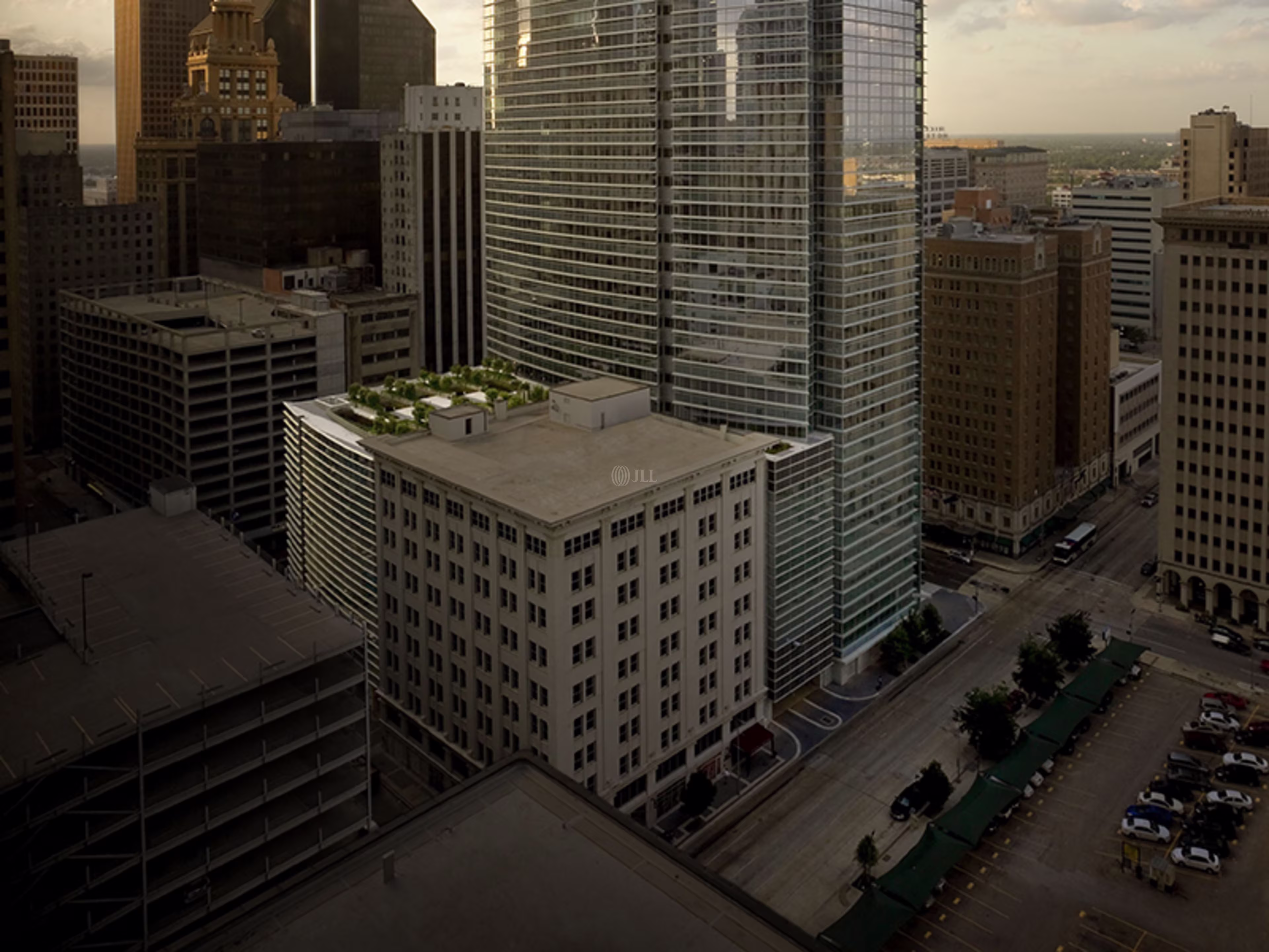 811 Main
