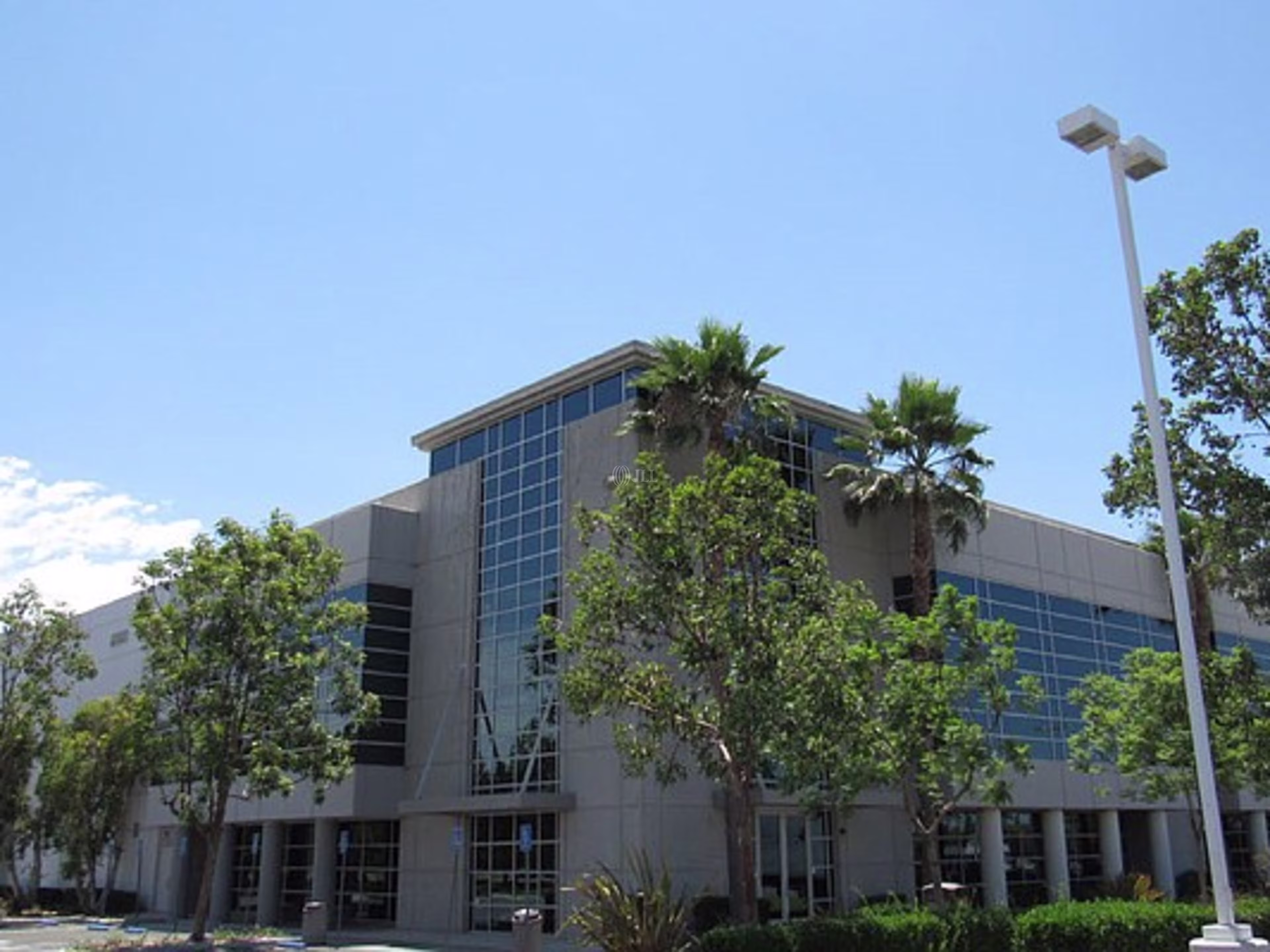 Sunroad Corporate Center