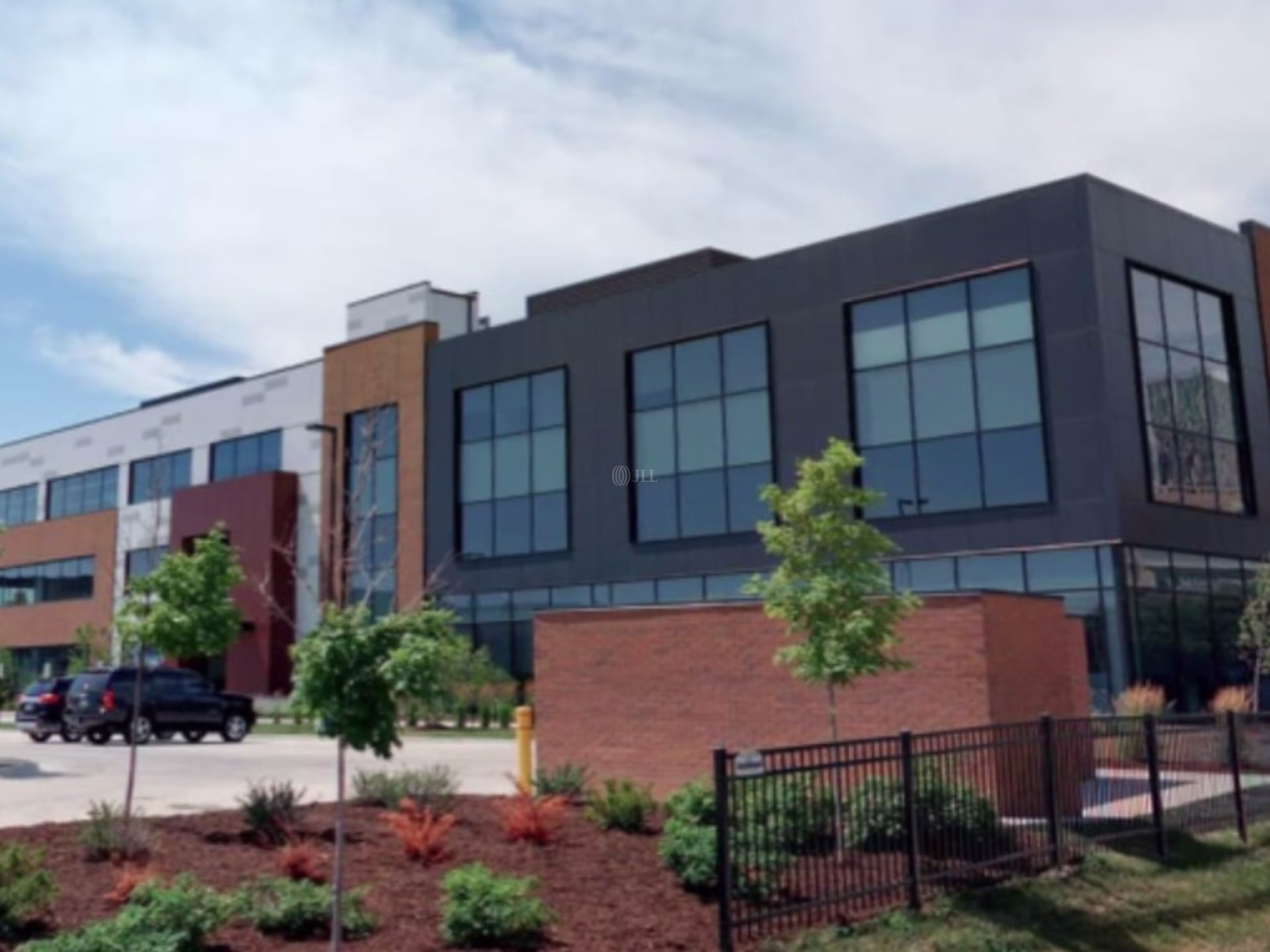 Gray's Lake Office Park