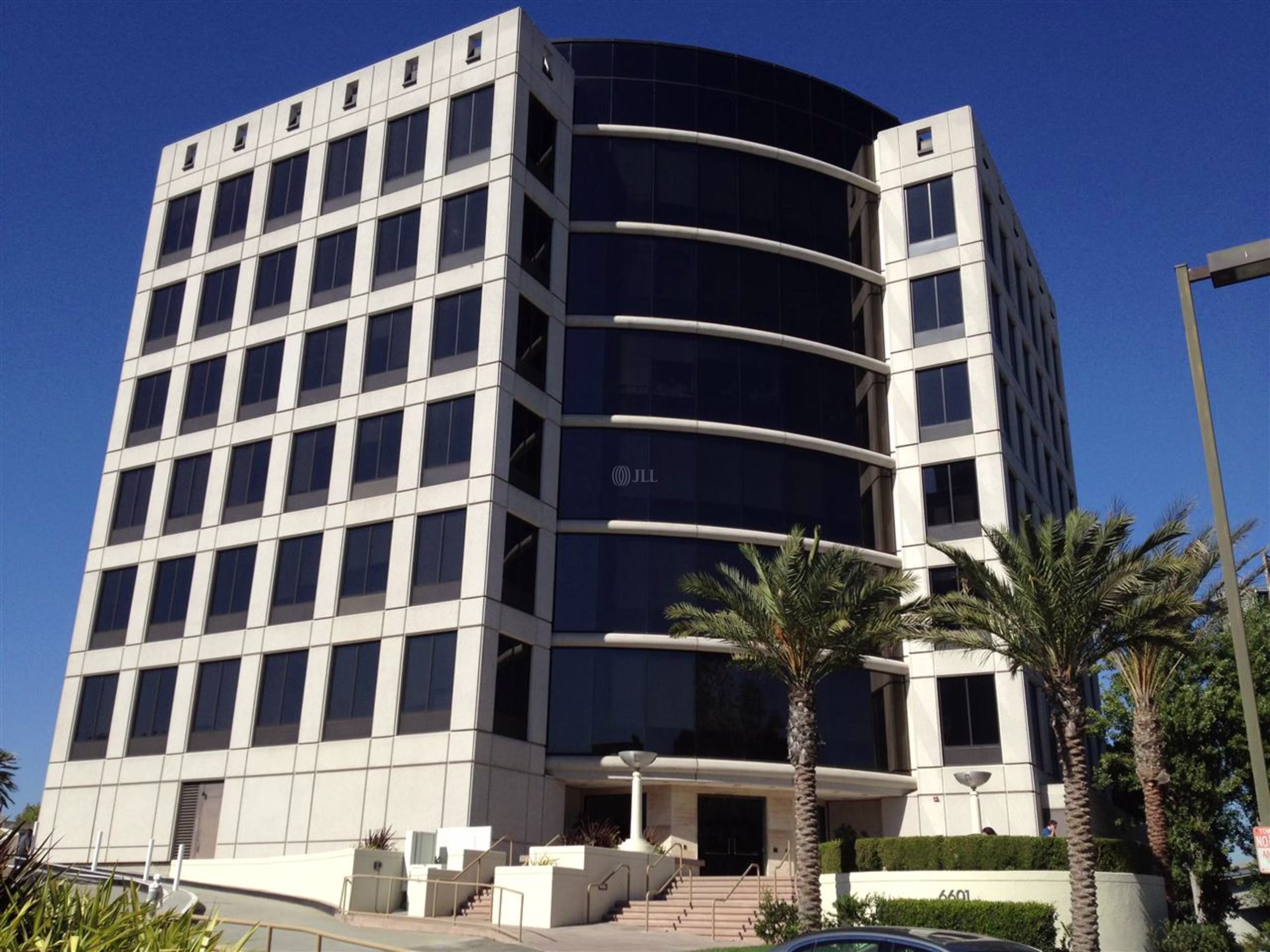 6601 Center - Playa District