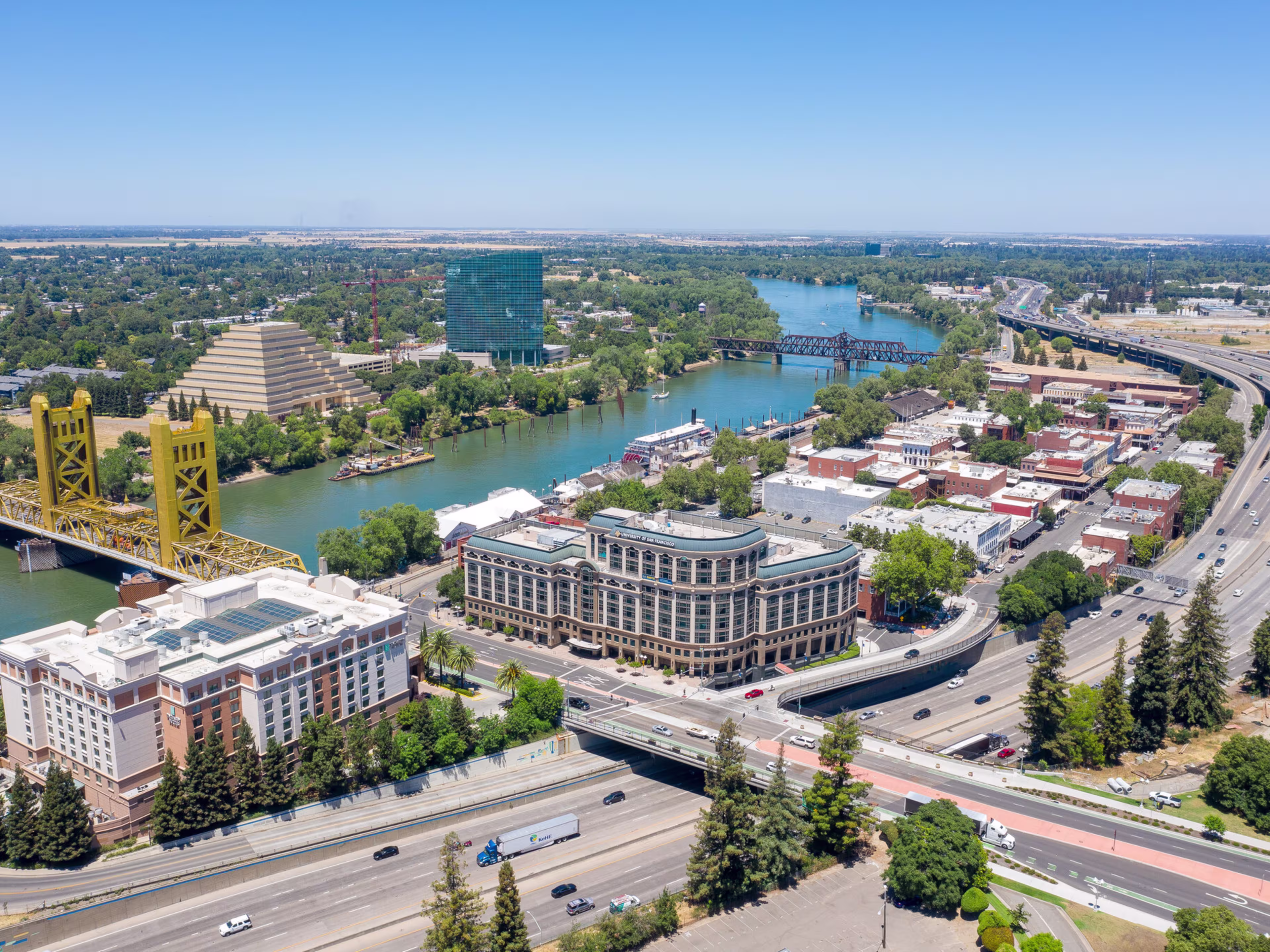 One Capitol Mall