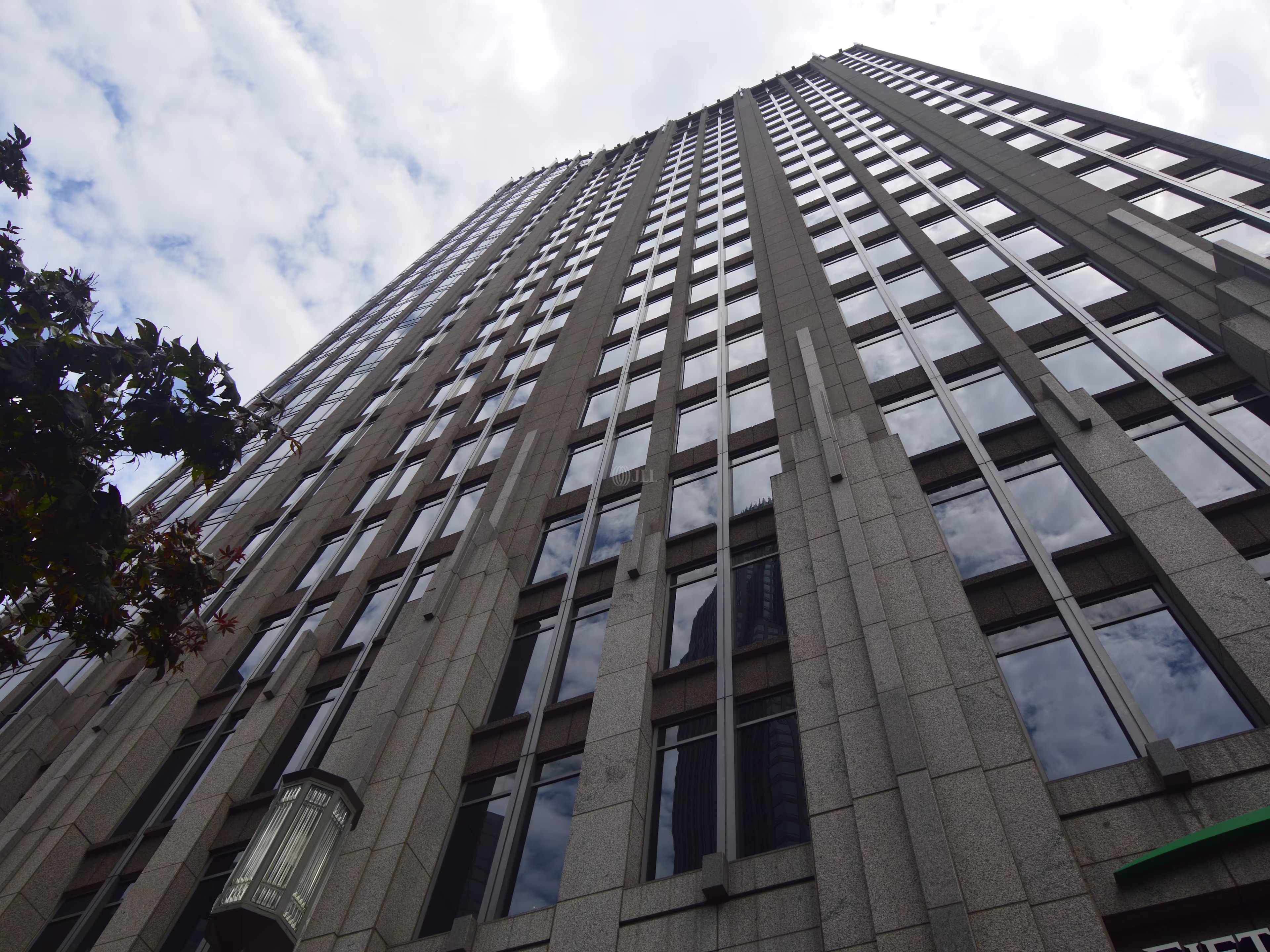 201 North Tryon