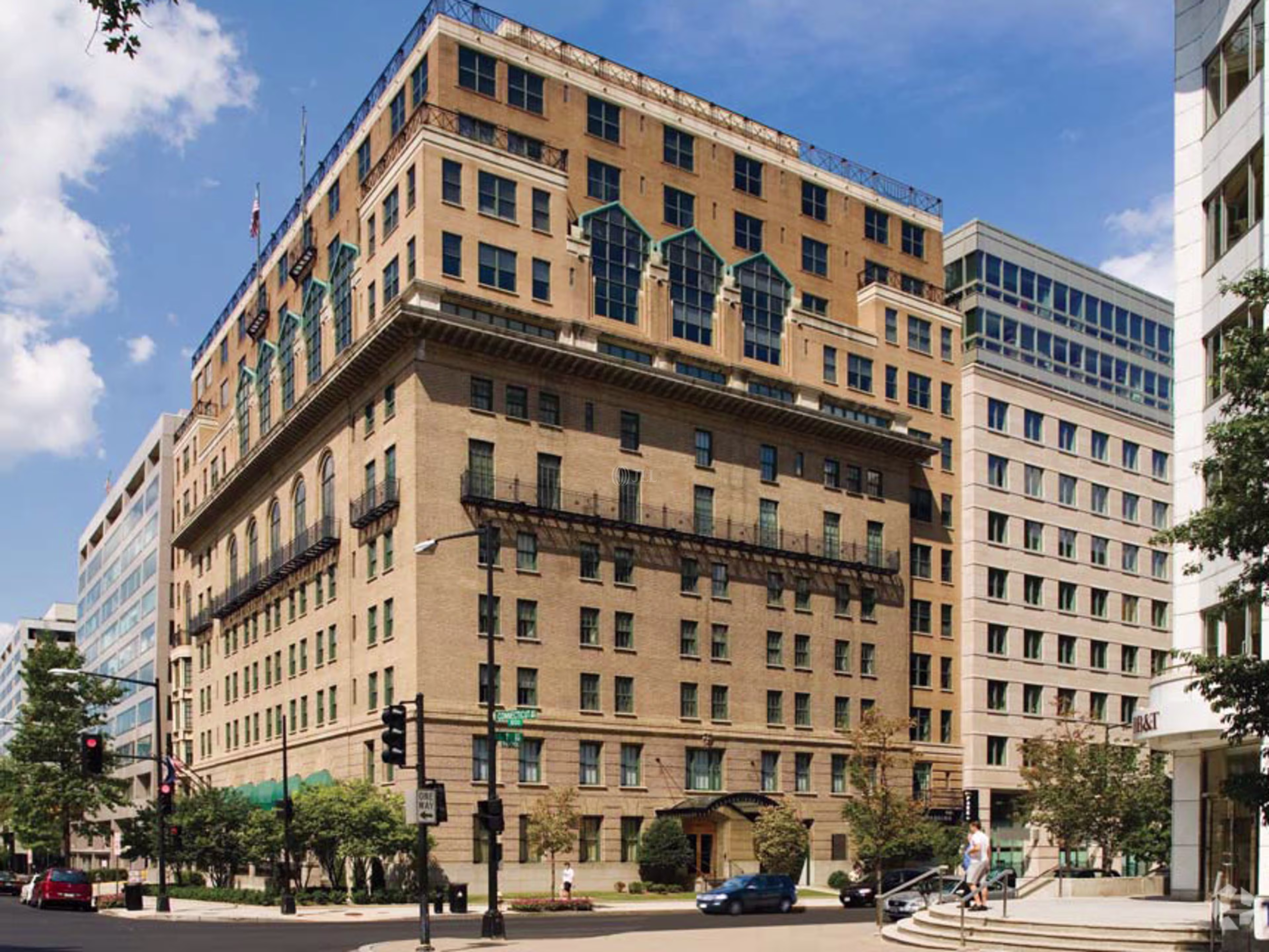 Army and Navy Building