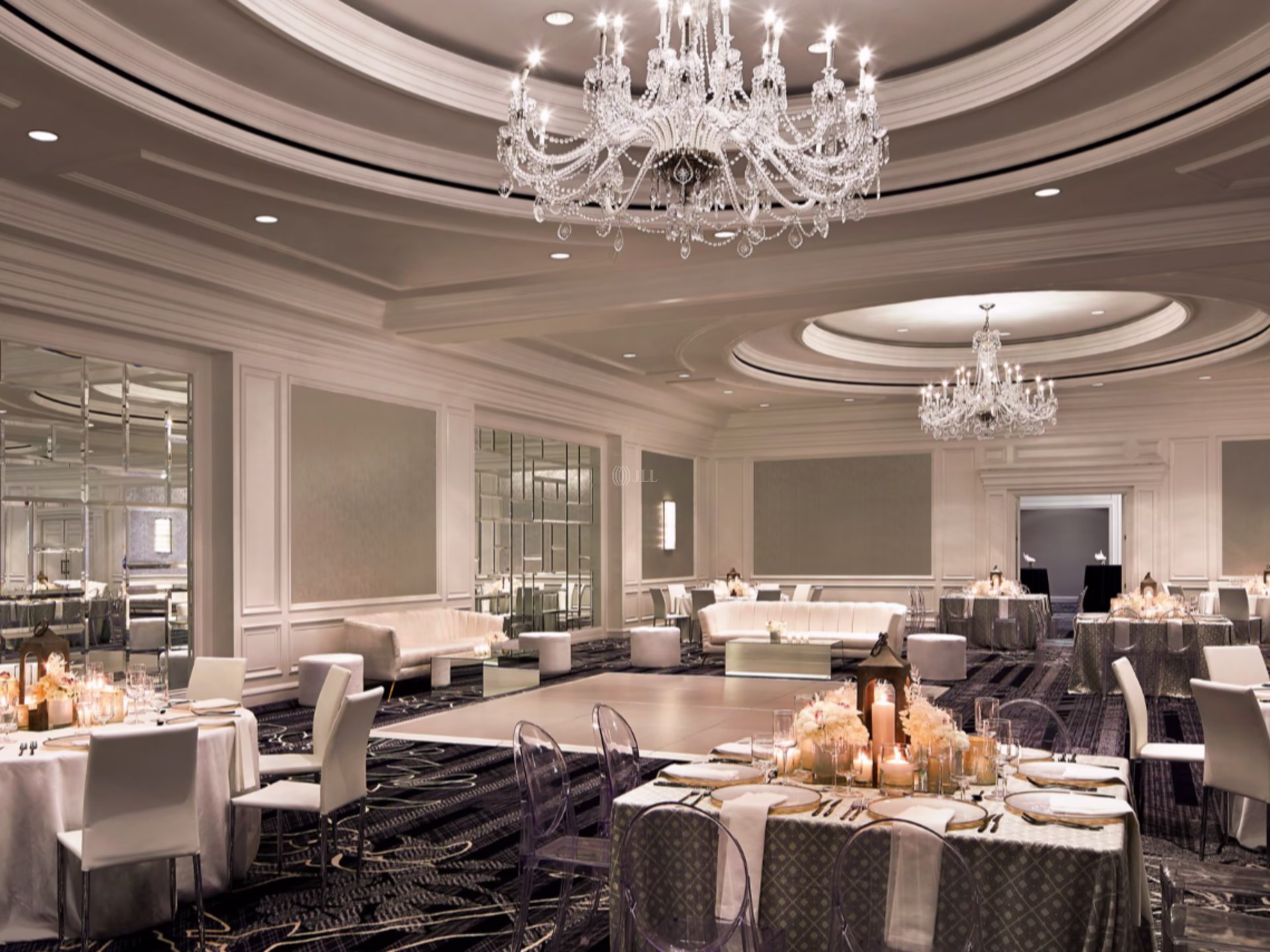 The Ritz-Carlton Hotel - Retail