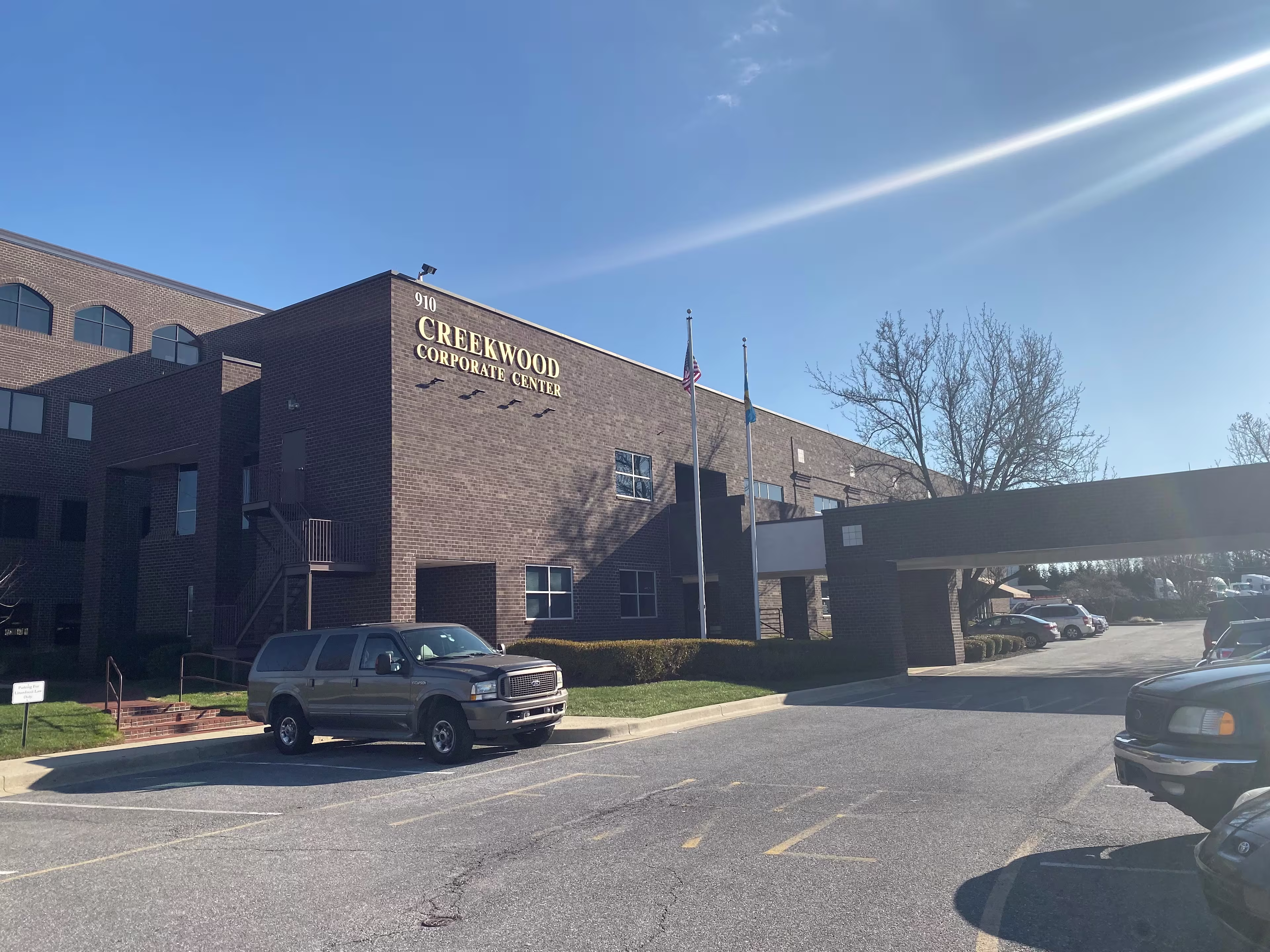 Creekwood Corporate Center