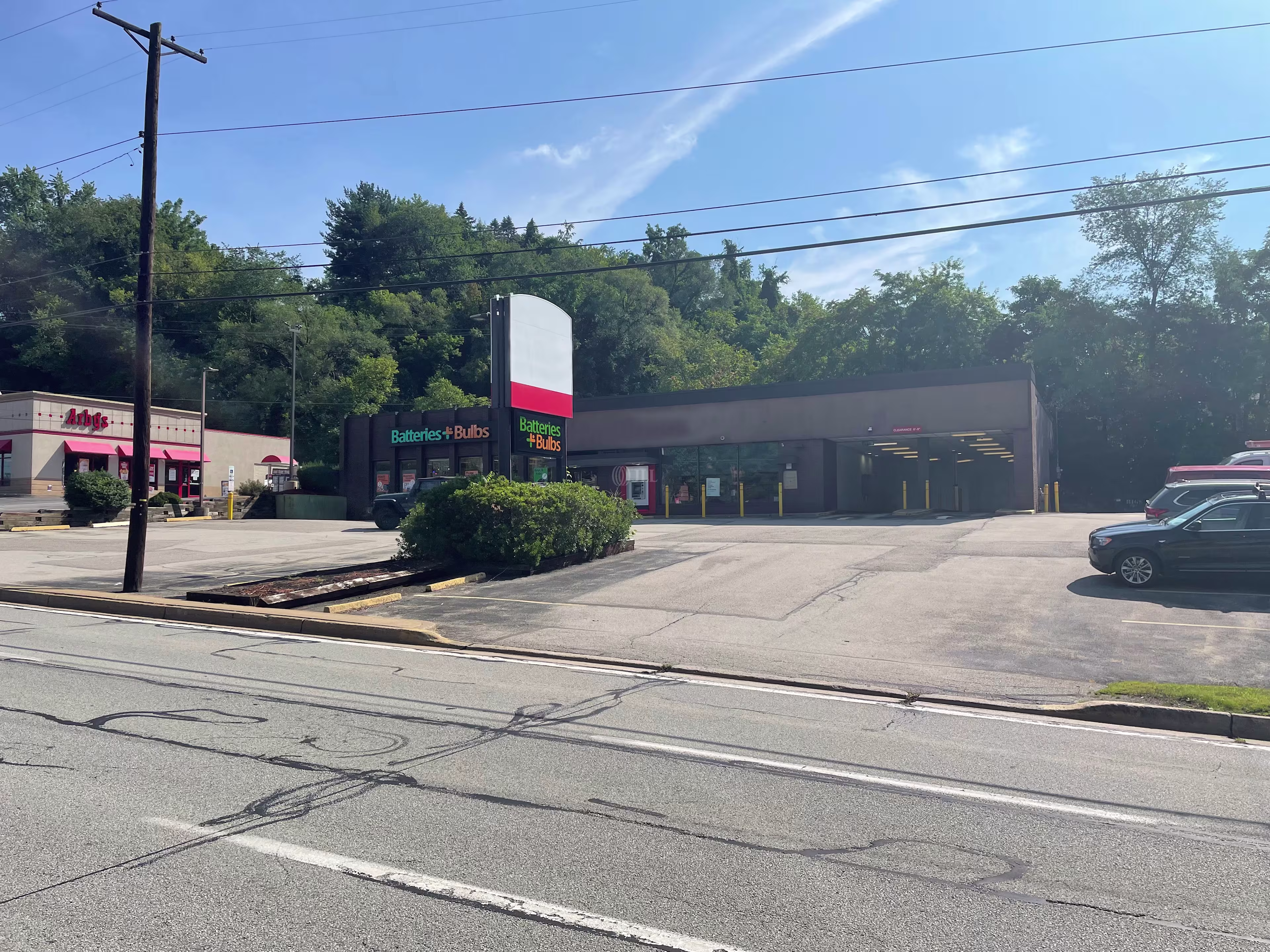 4808 McKnight Rd