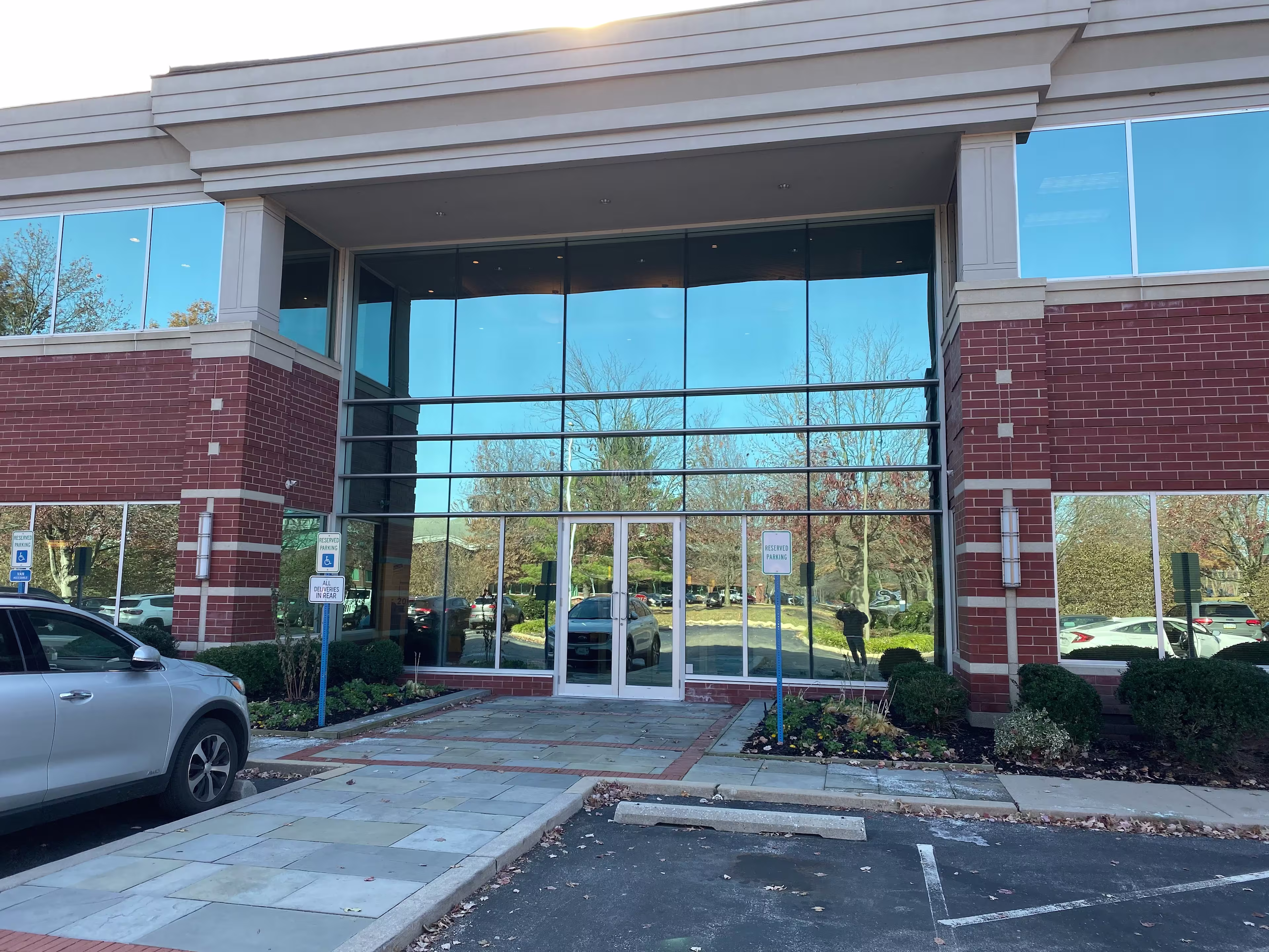 10 Campus Blvd
