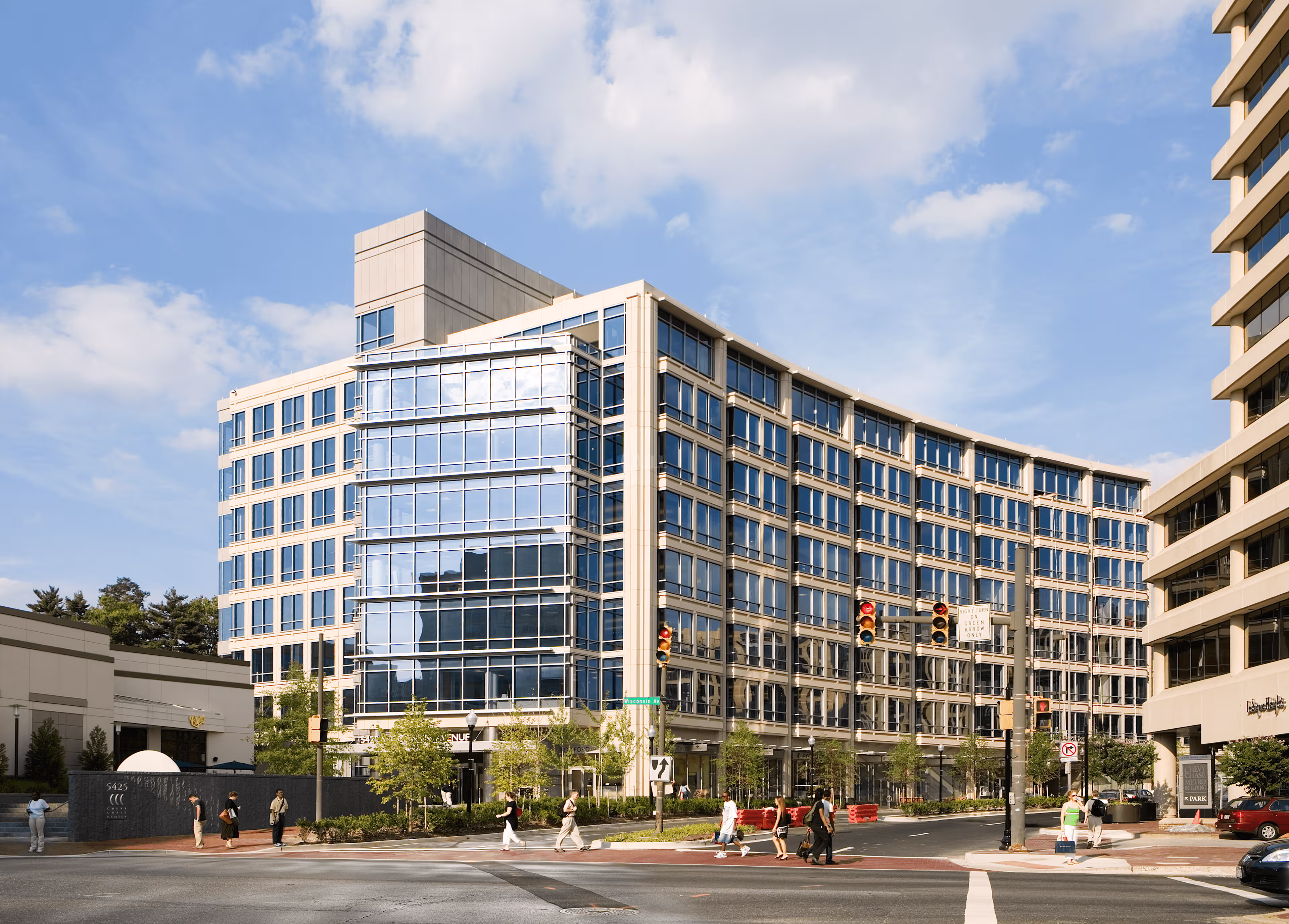 5425 Wisconsin Ave