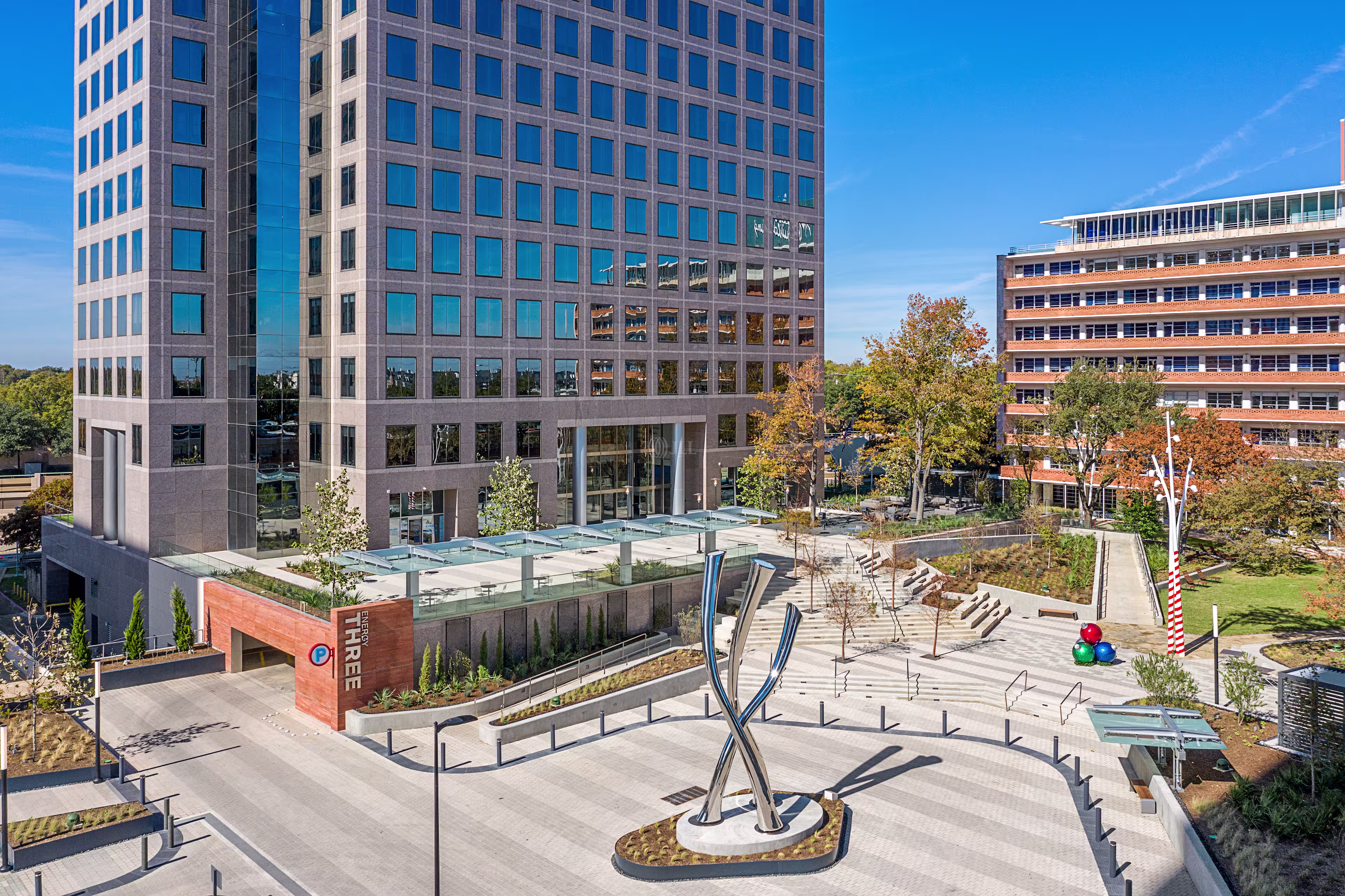 6688 N Central Expy