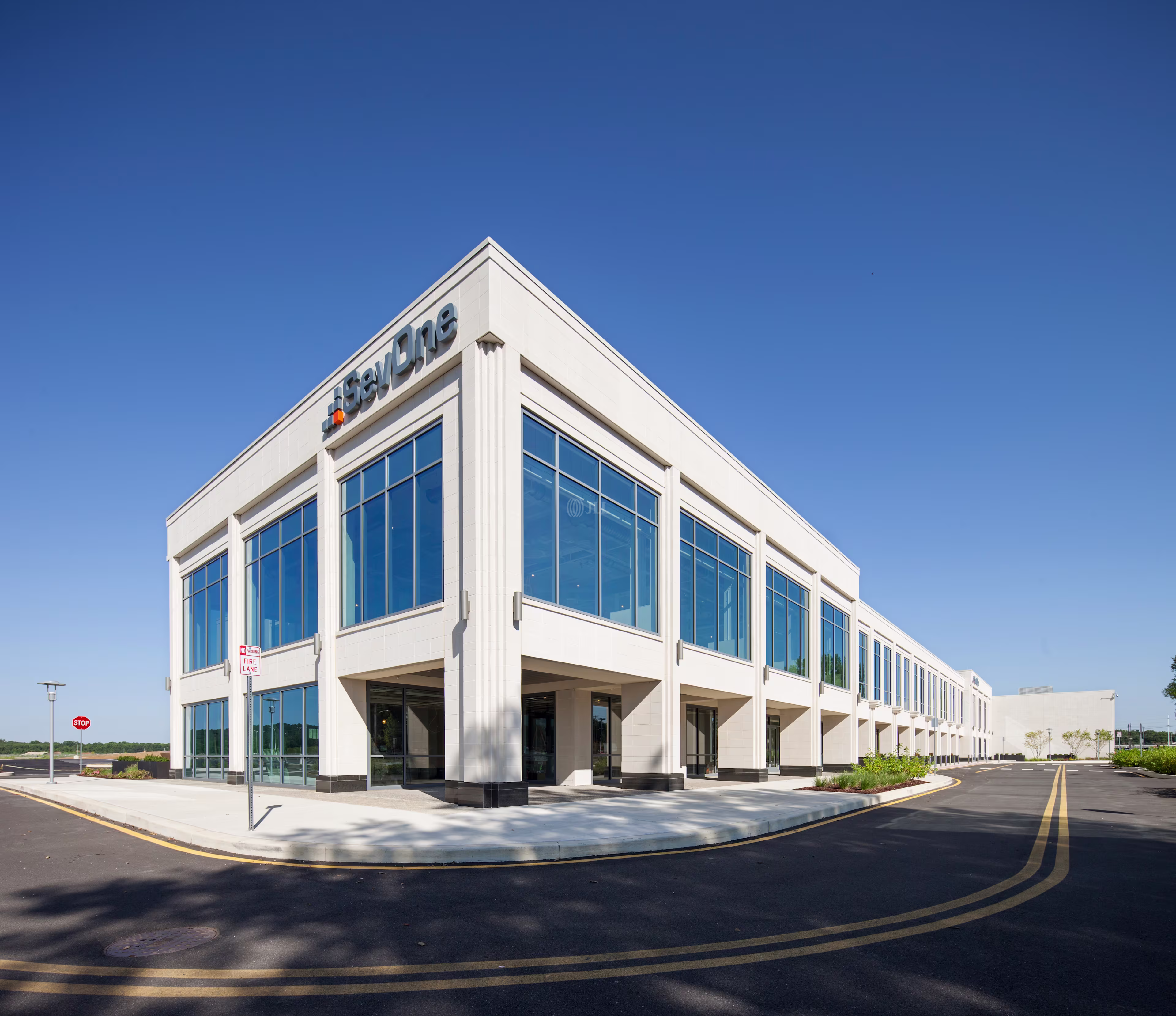 100 Discovery Blvd