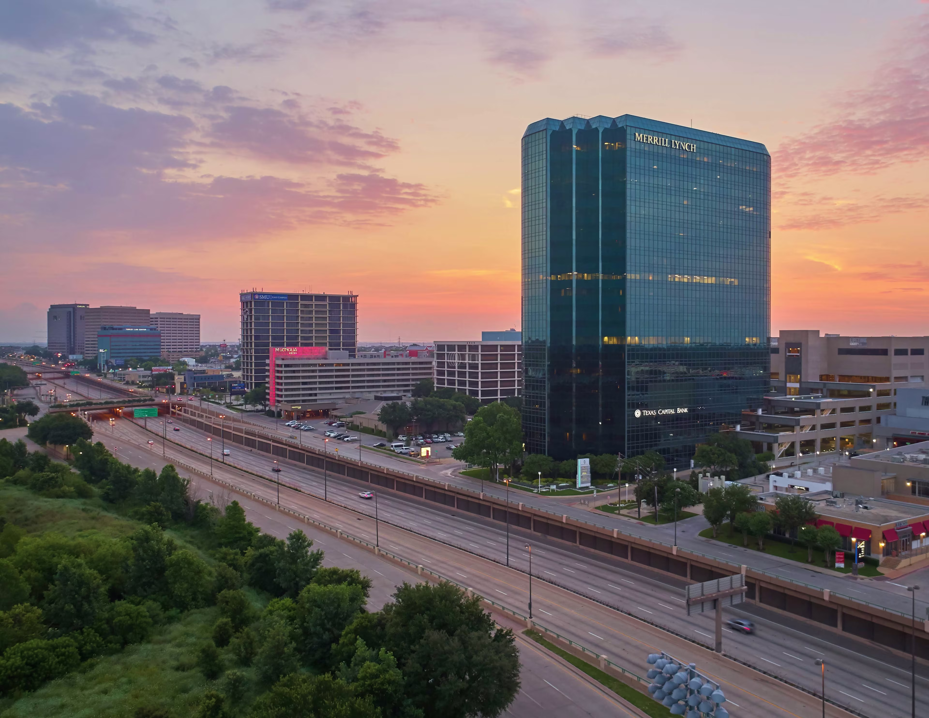 5910 N Central Expy