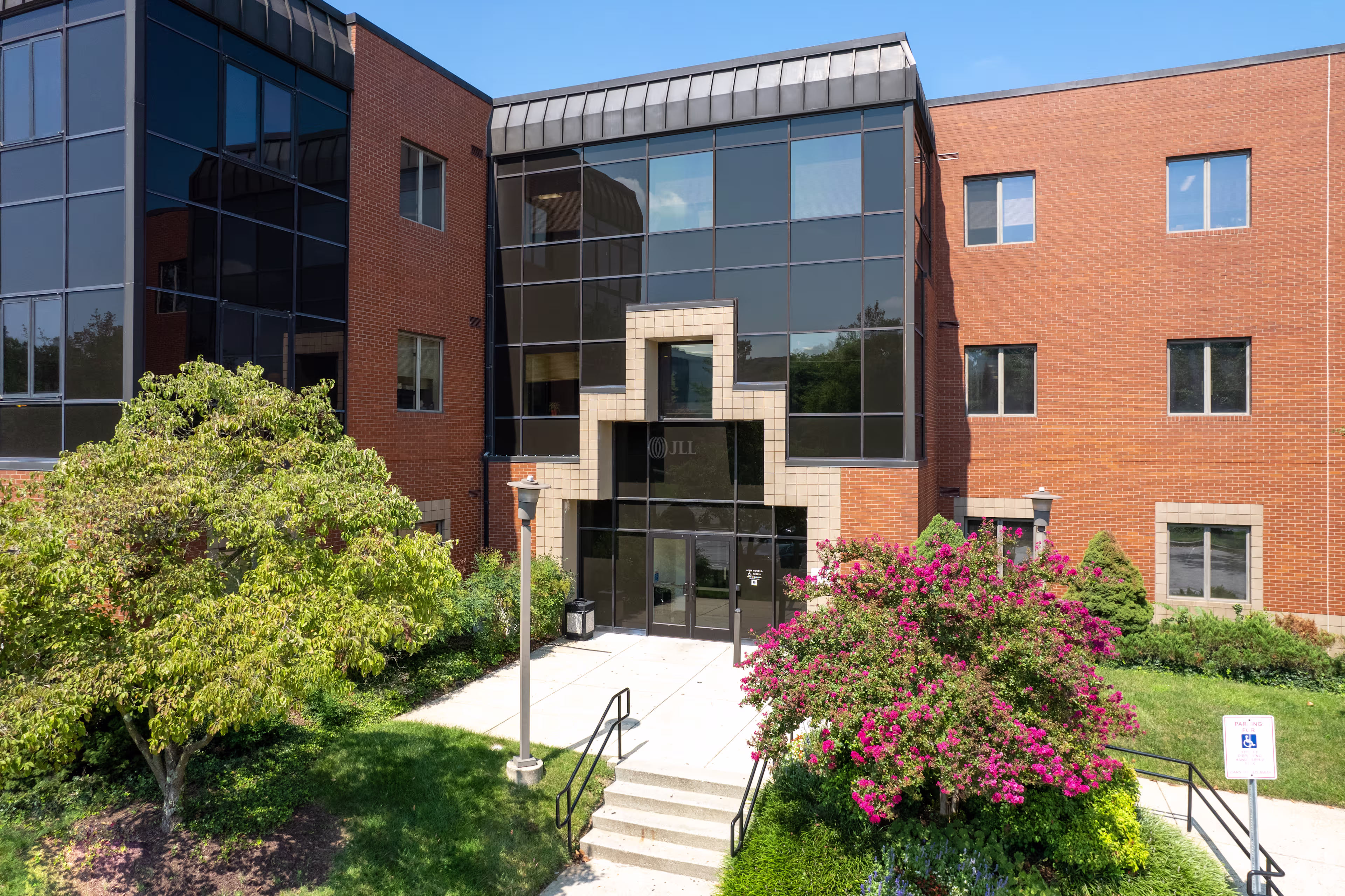 4000 Old Court Rd