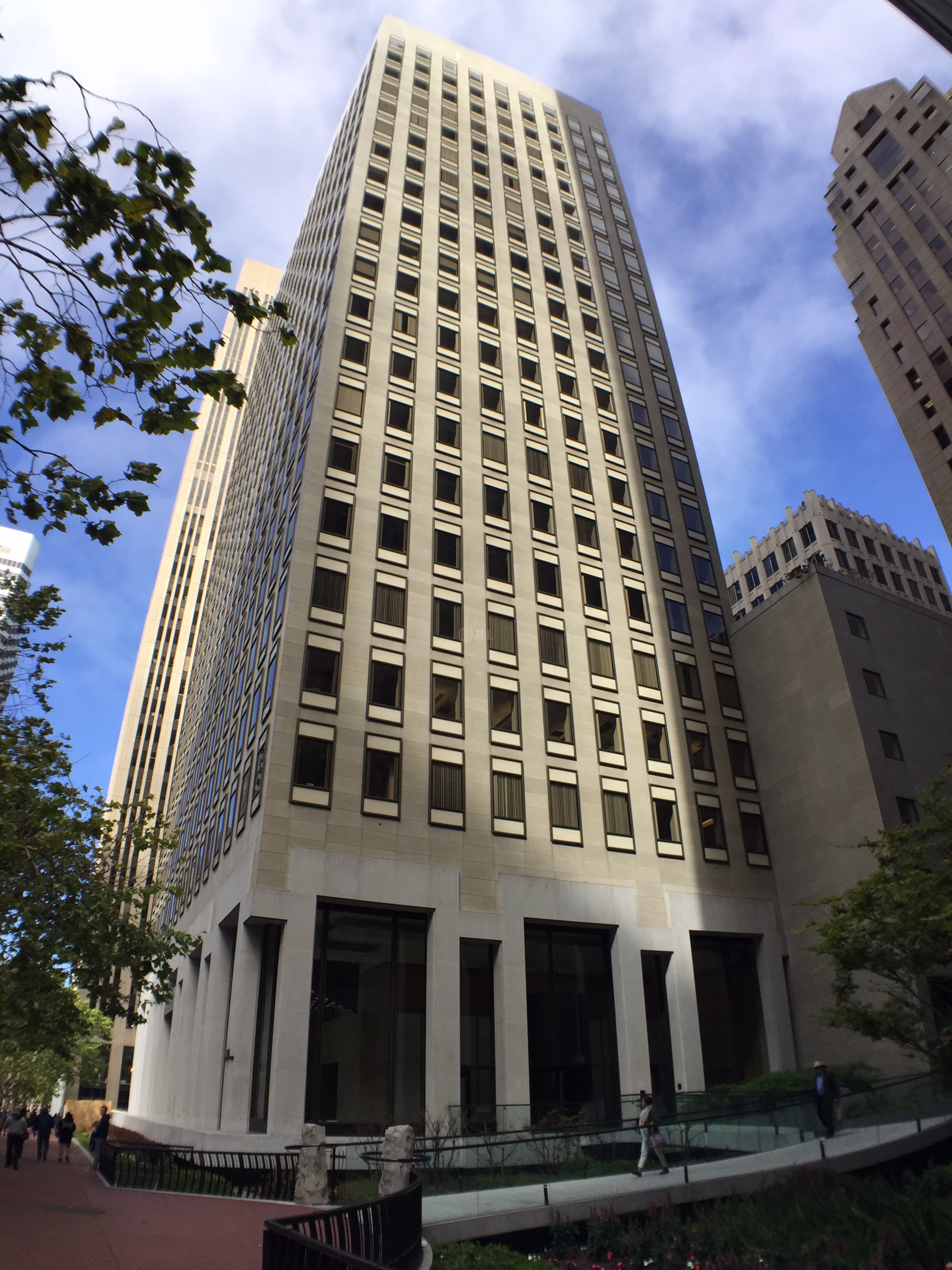555 Market St