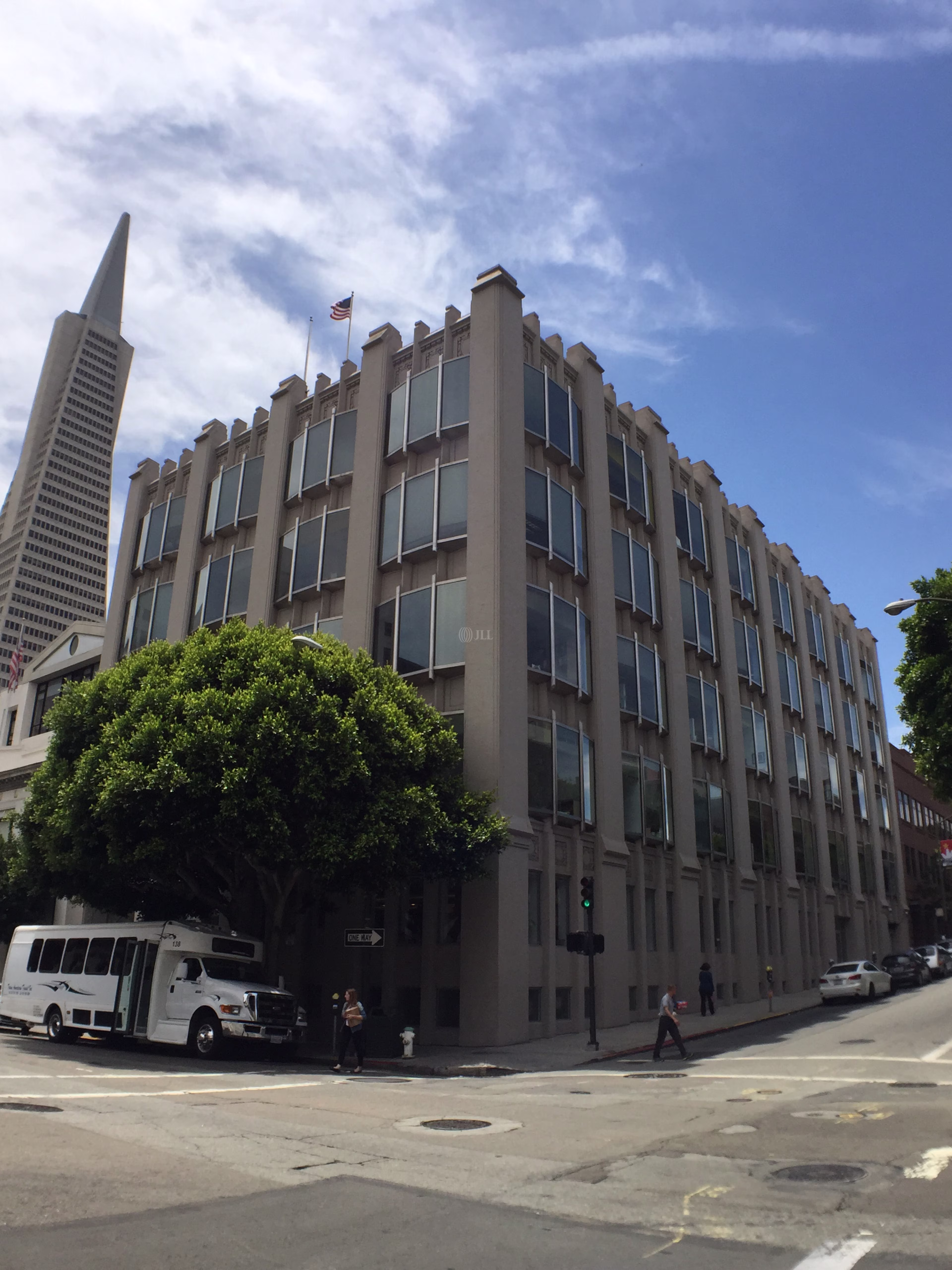 755 Sansome St