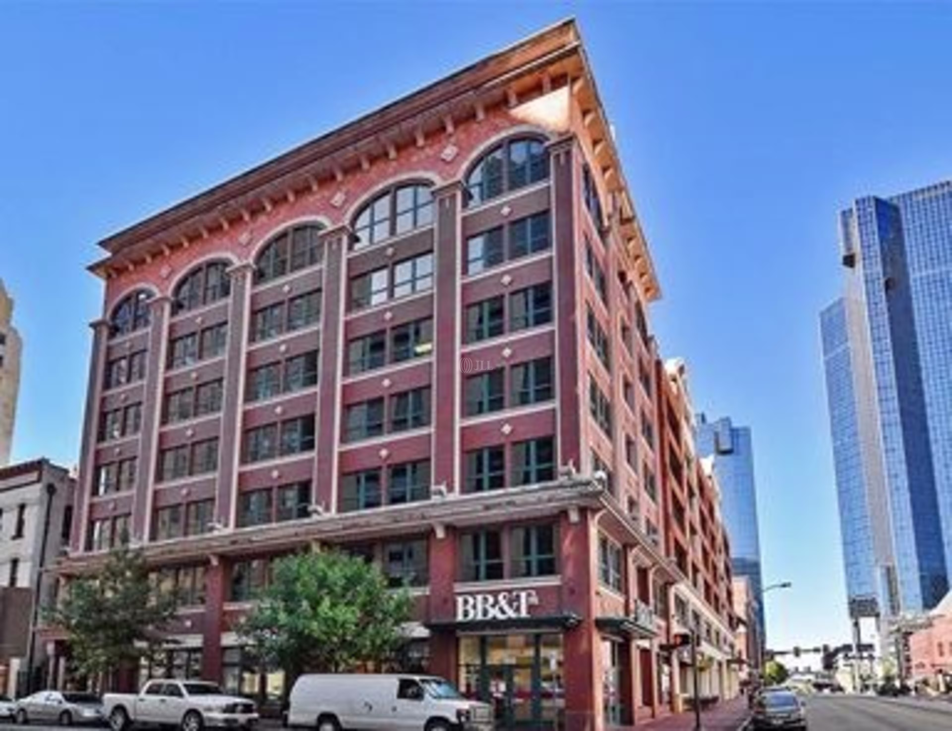 500 Commerce St