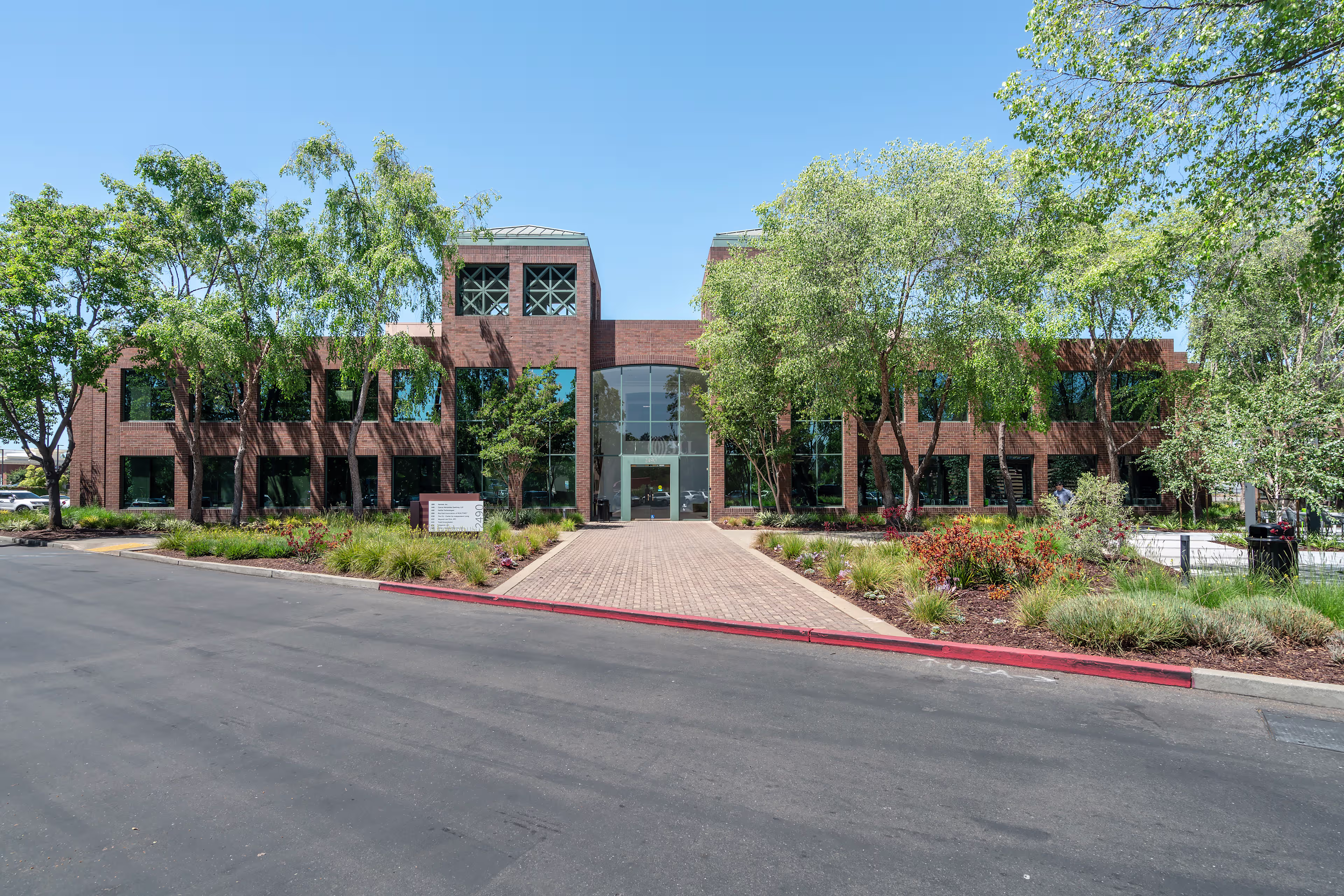 2490 Mariner Square Loop