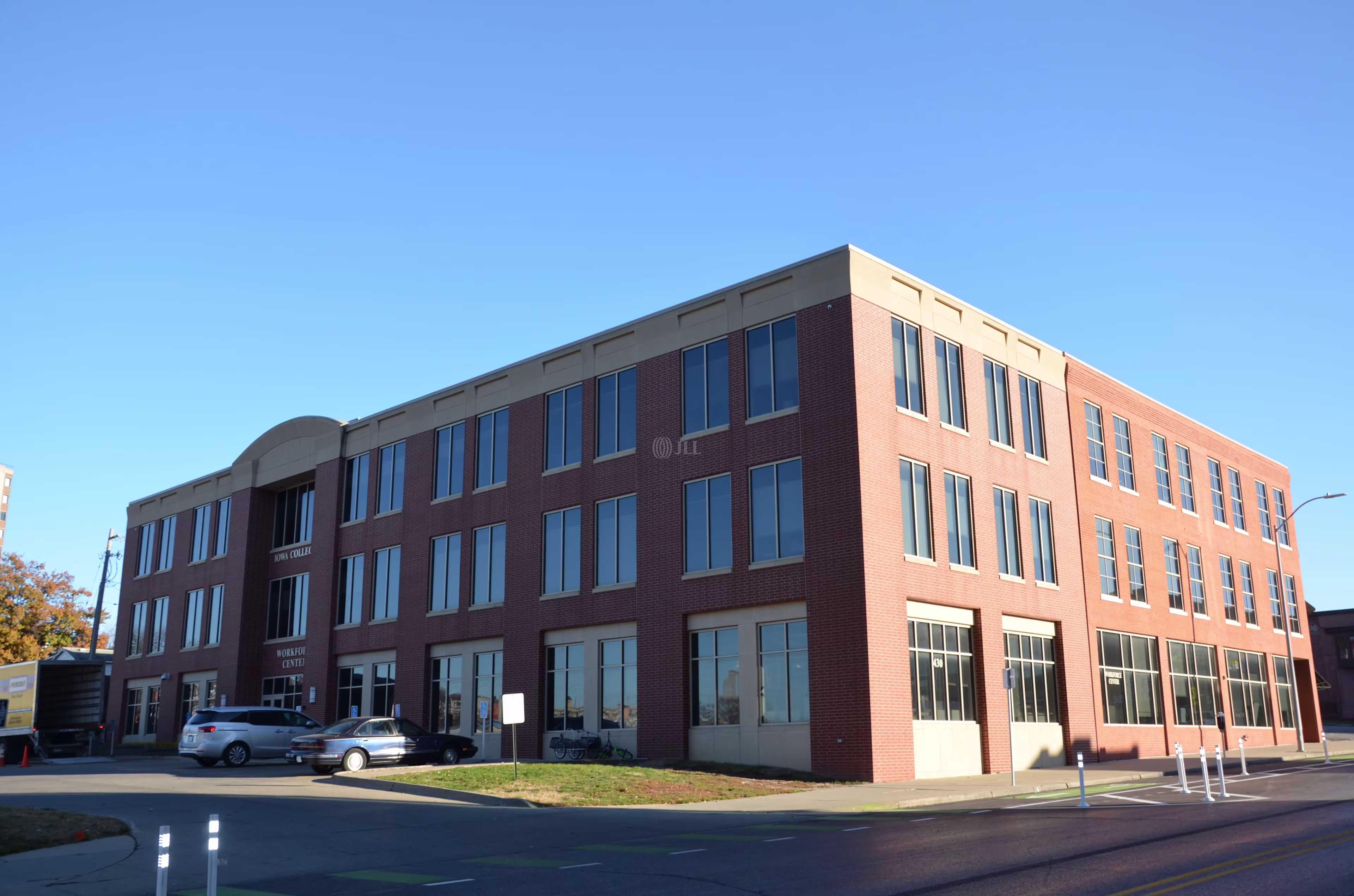 430 E Grand Ave