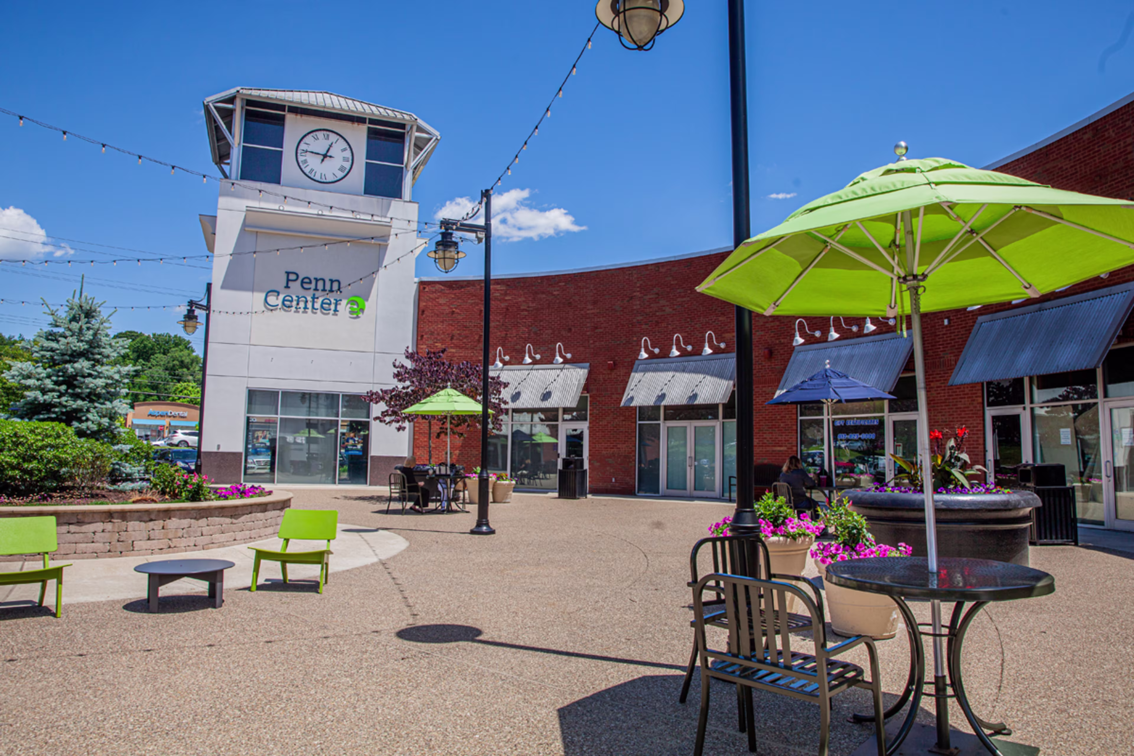 201 Penn Center Blvd