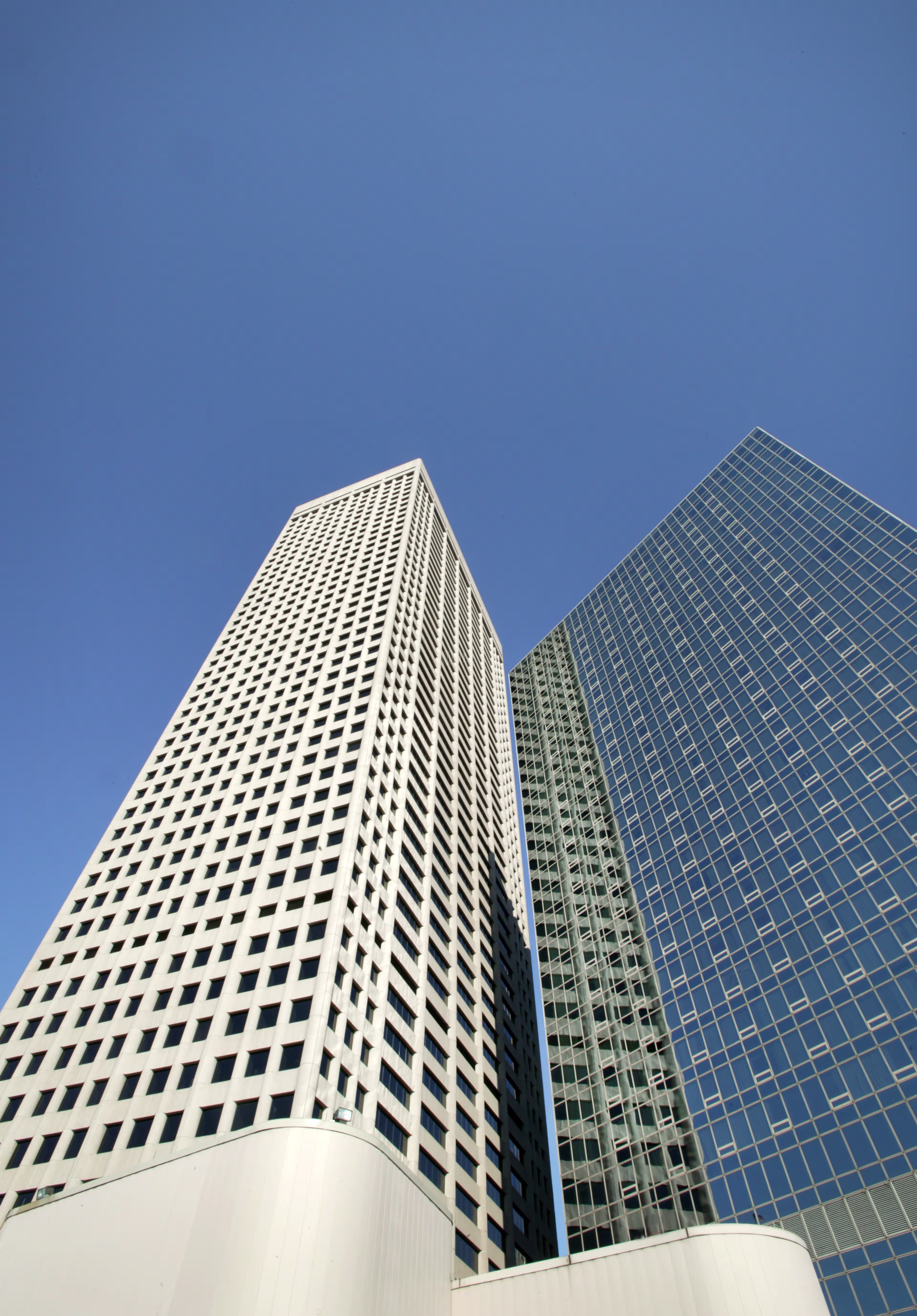 33 S 6th Street