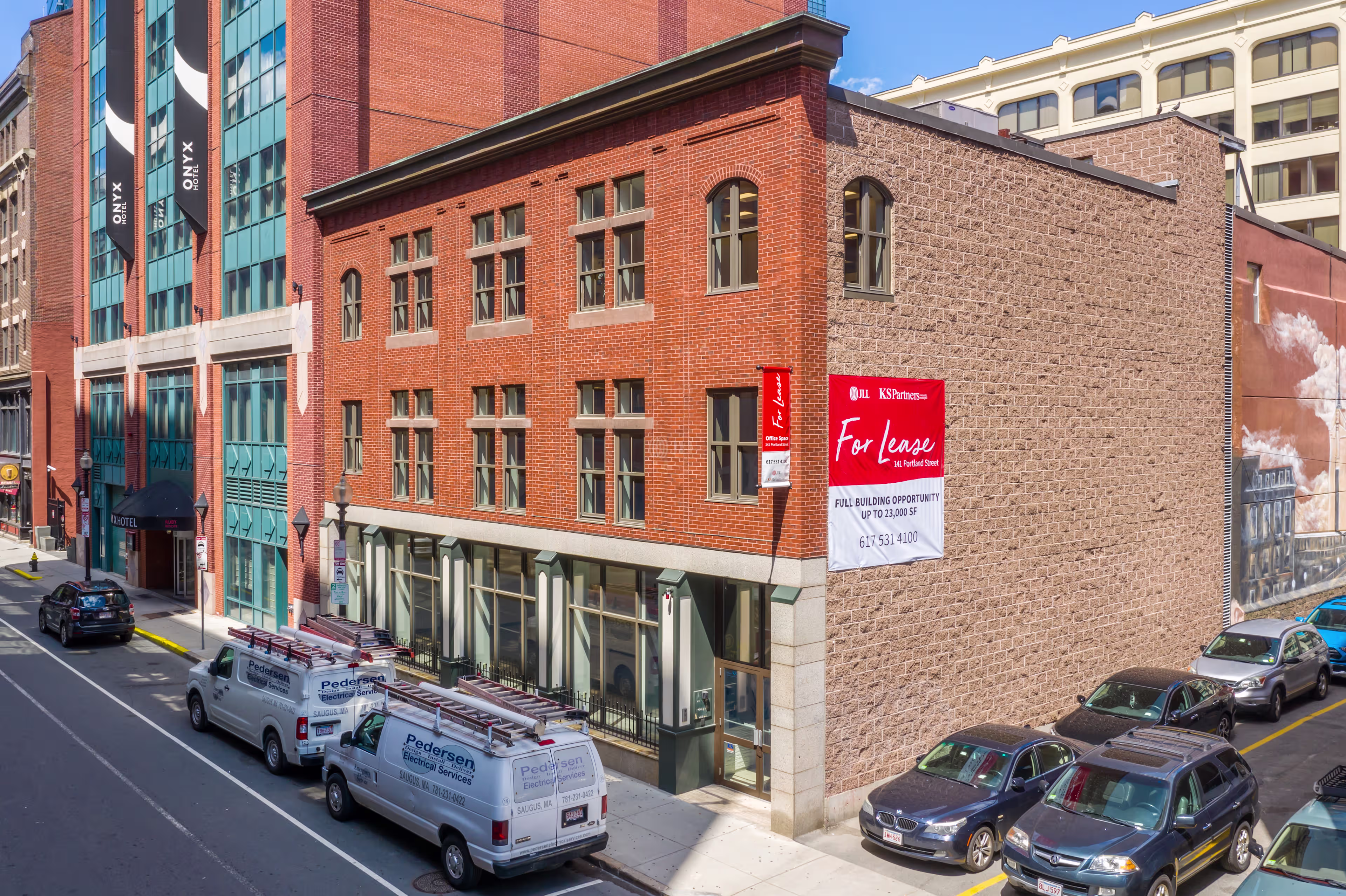 141-147 Portland St