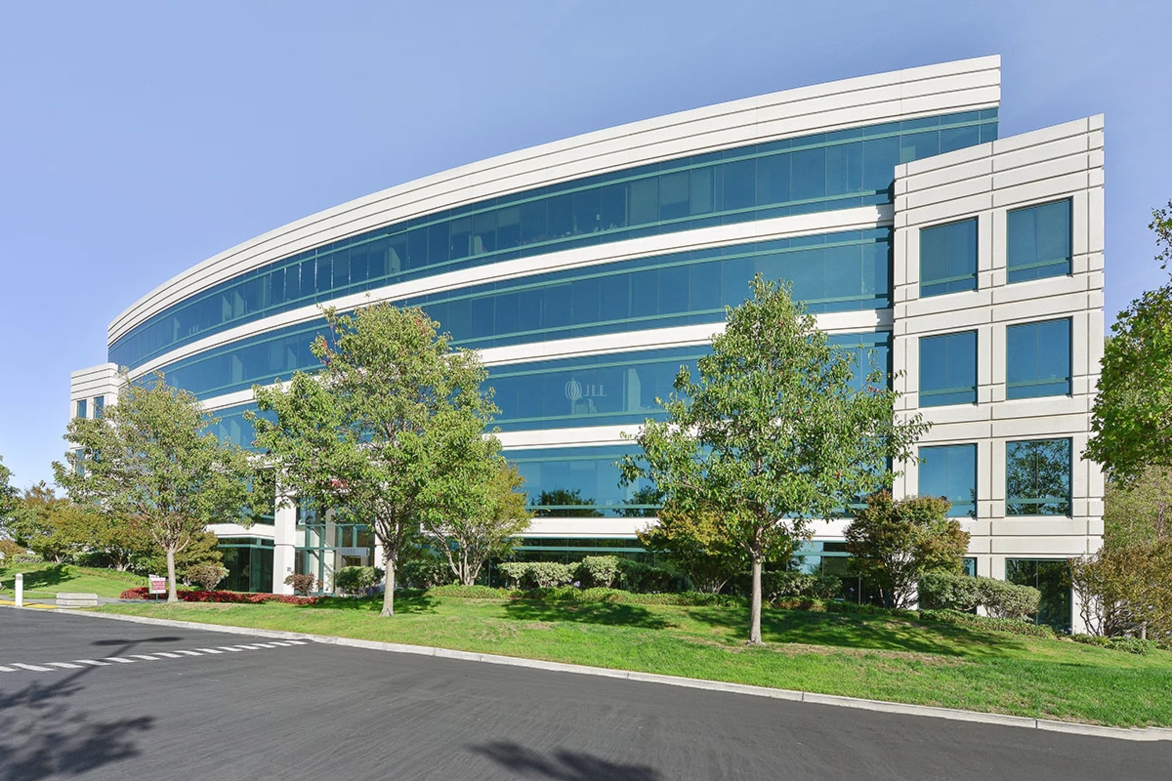555 Airport Blvd