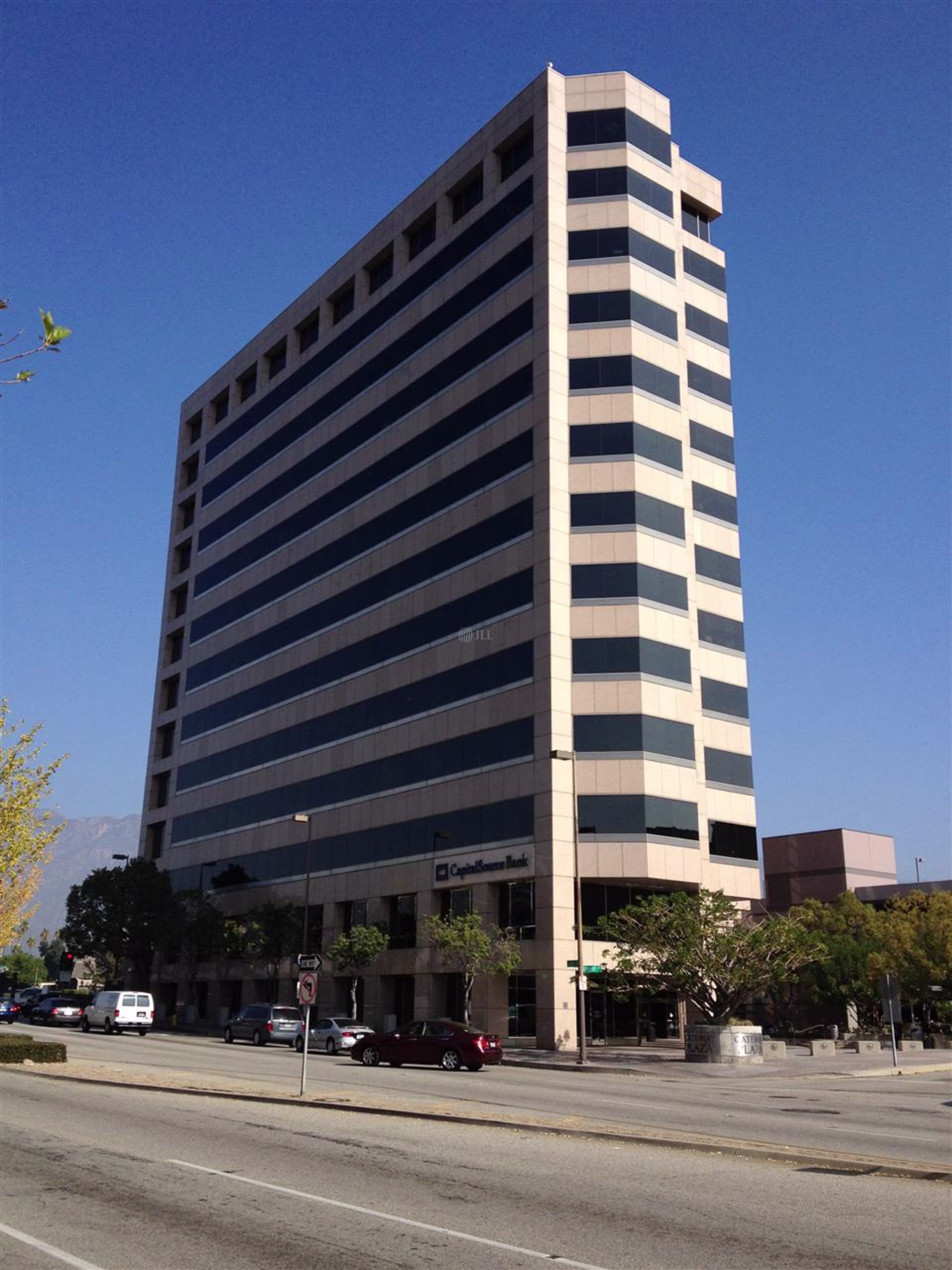 300 N Lake Ave