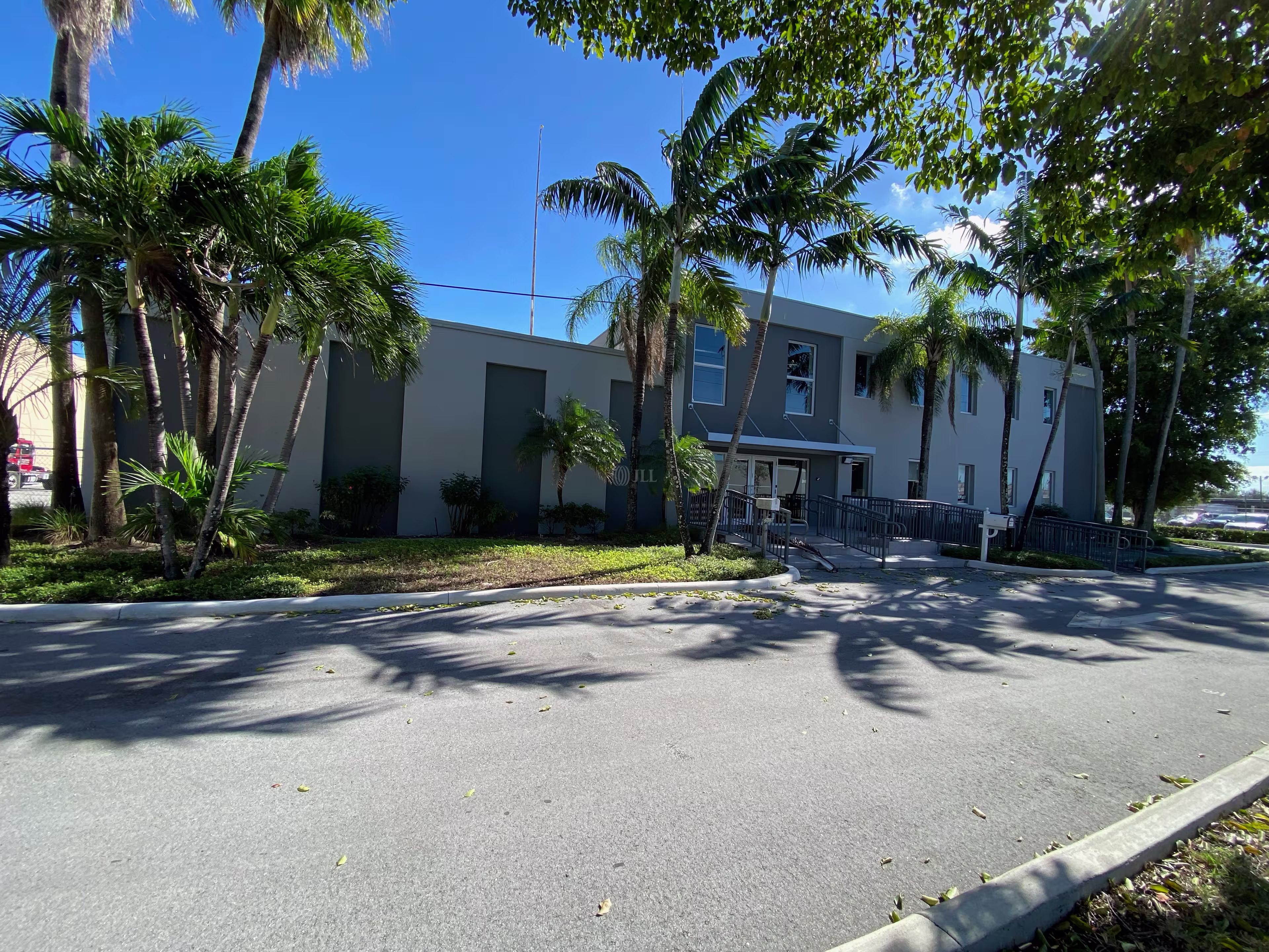 6095 NW 72nd Ave