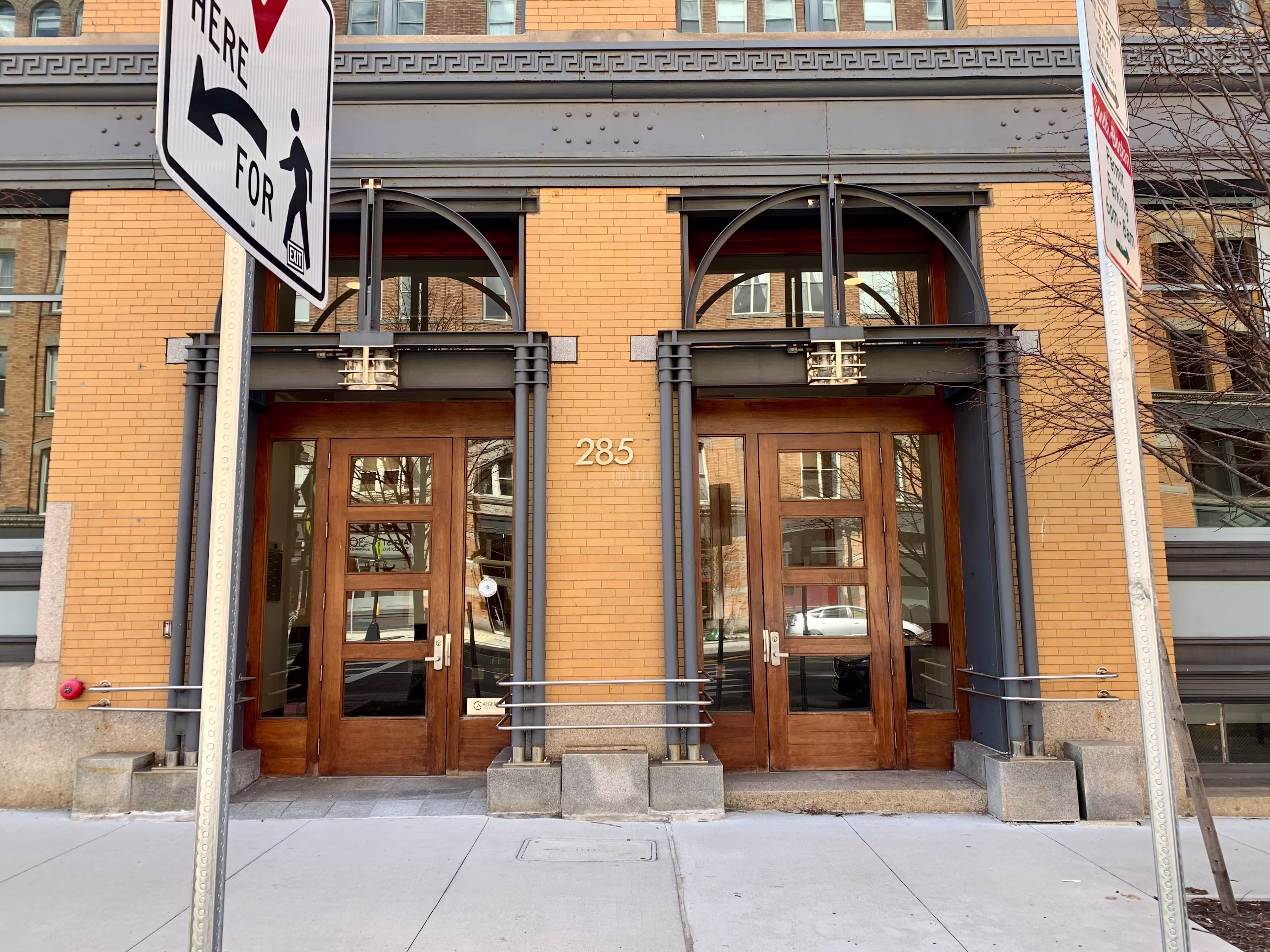 285-297 Summer St