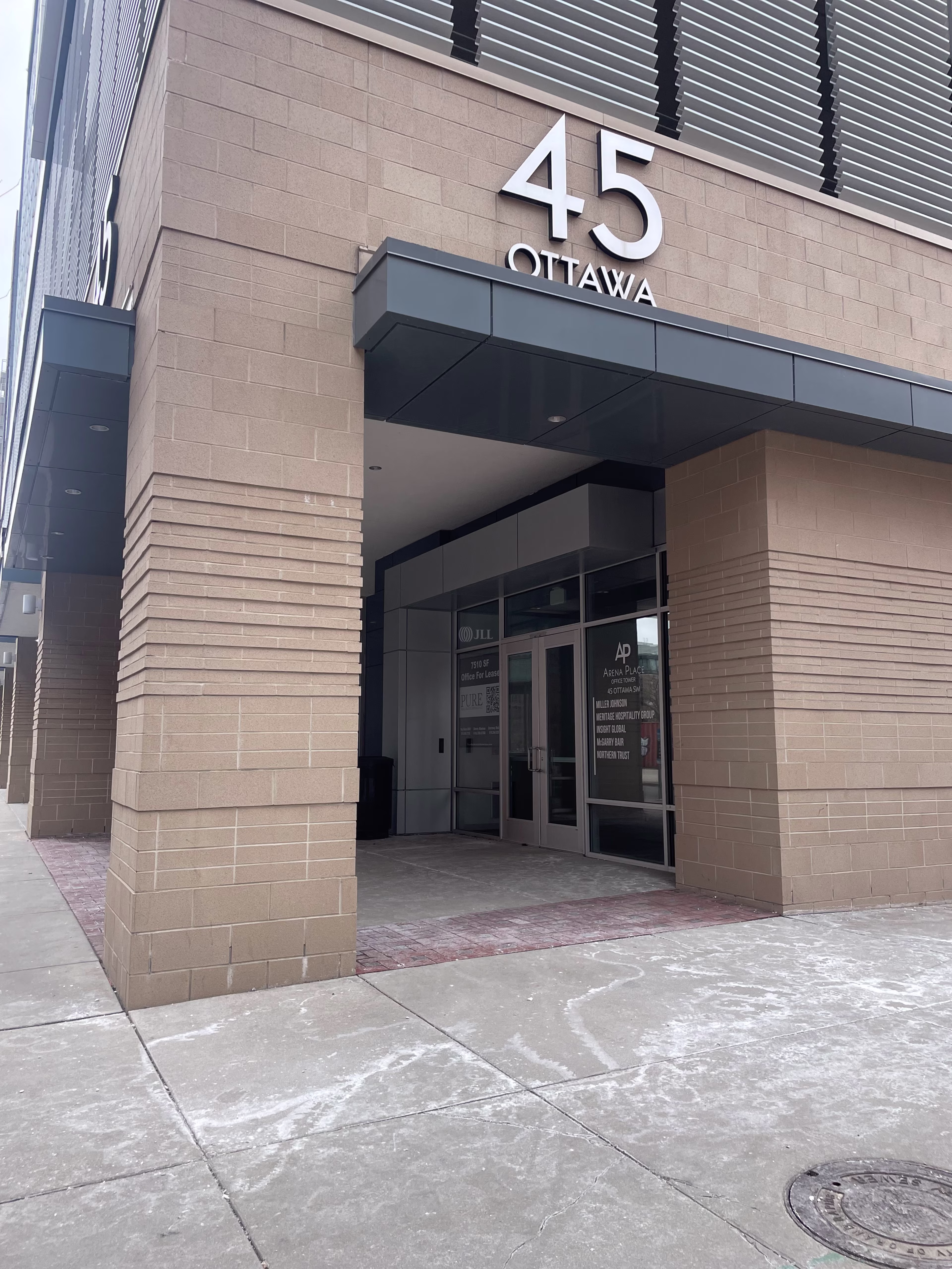 45 Ottawa Ave SW