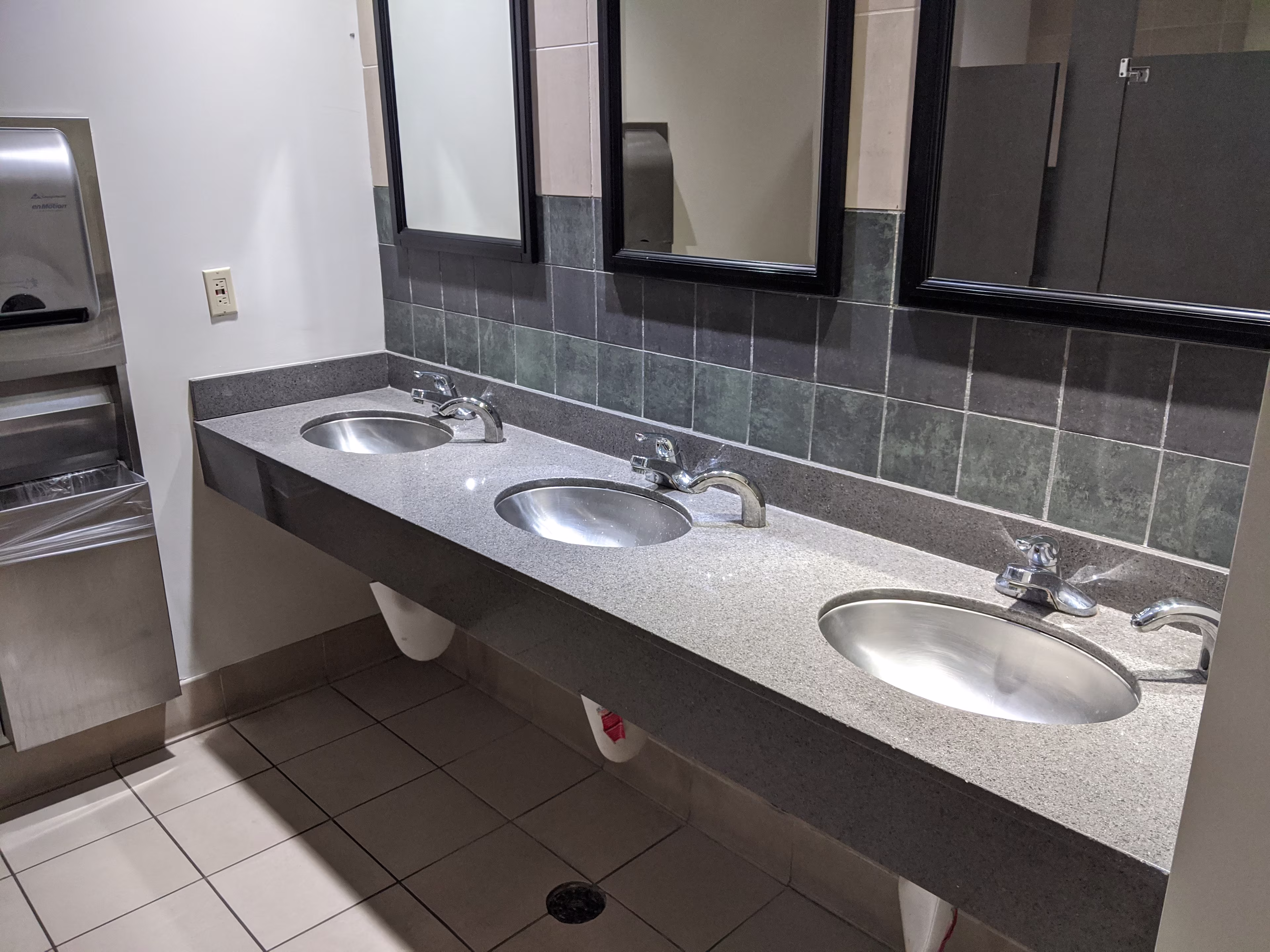 3030 N Rocky Point Dr W