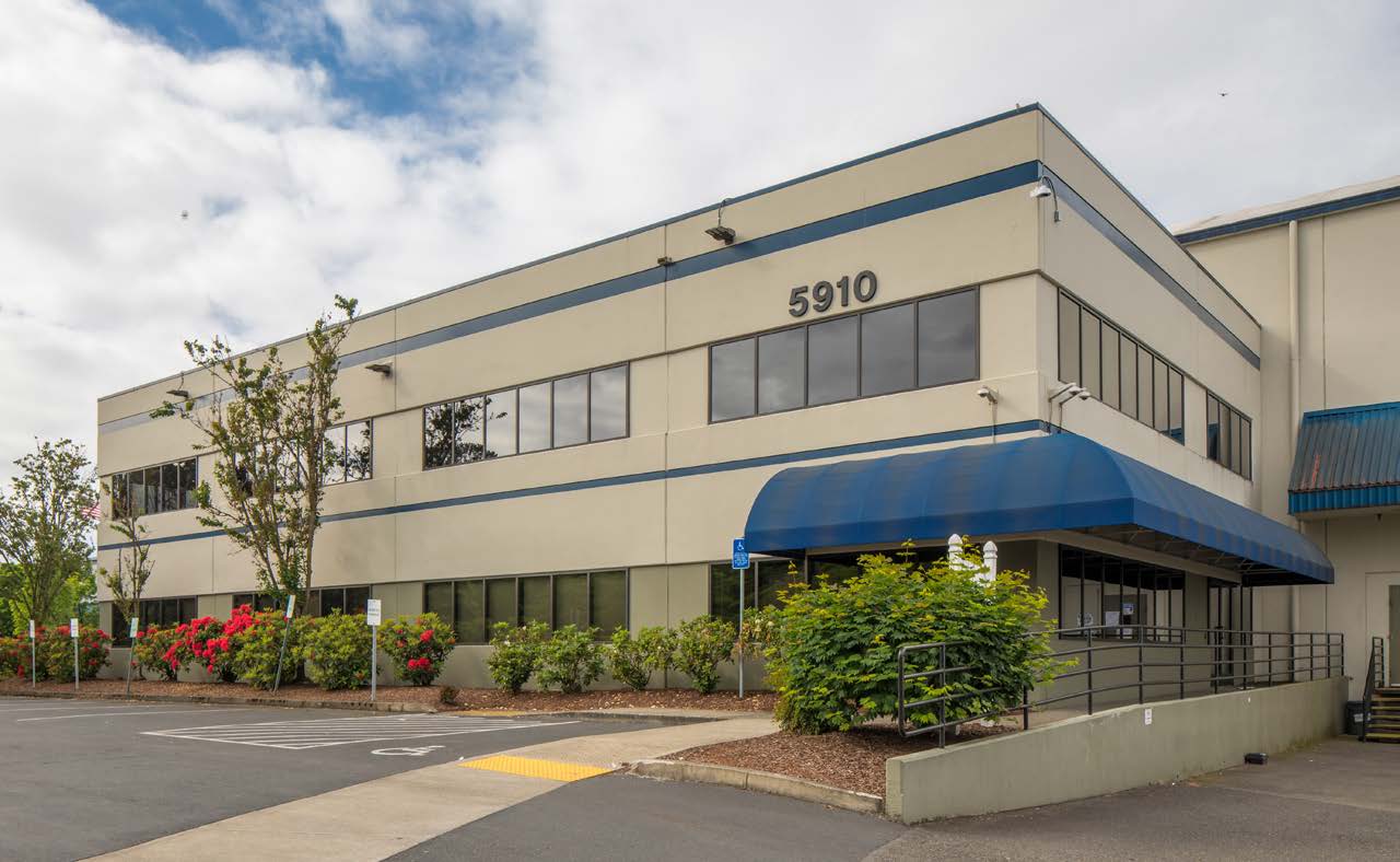 5910 N Cutter Cir — Lease in Portland, OR, photo 1 of 8
