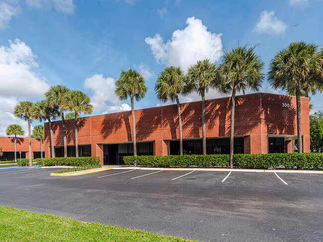 Paragon Business Center — Lease in Boca Raton, FL, photo 1 of 4