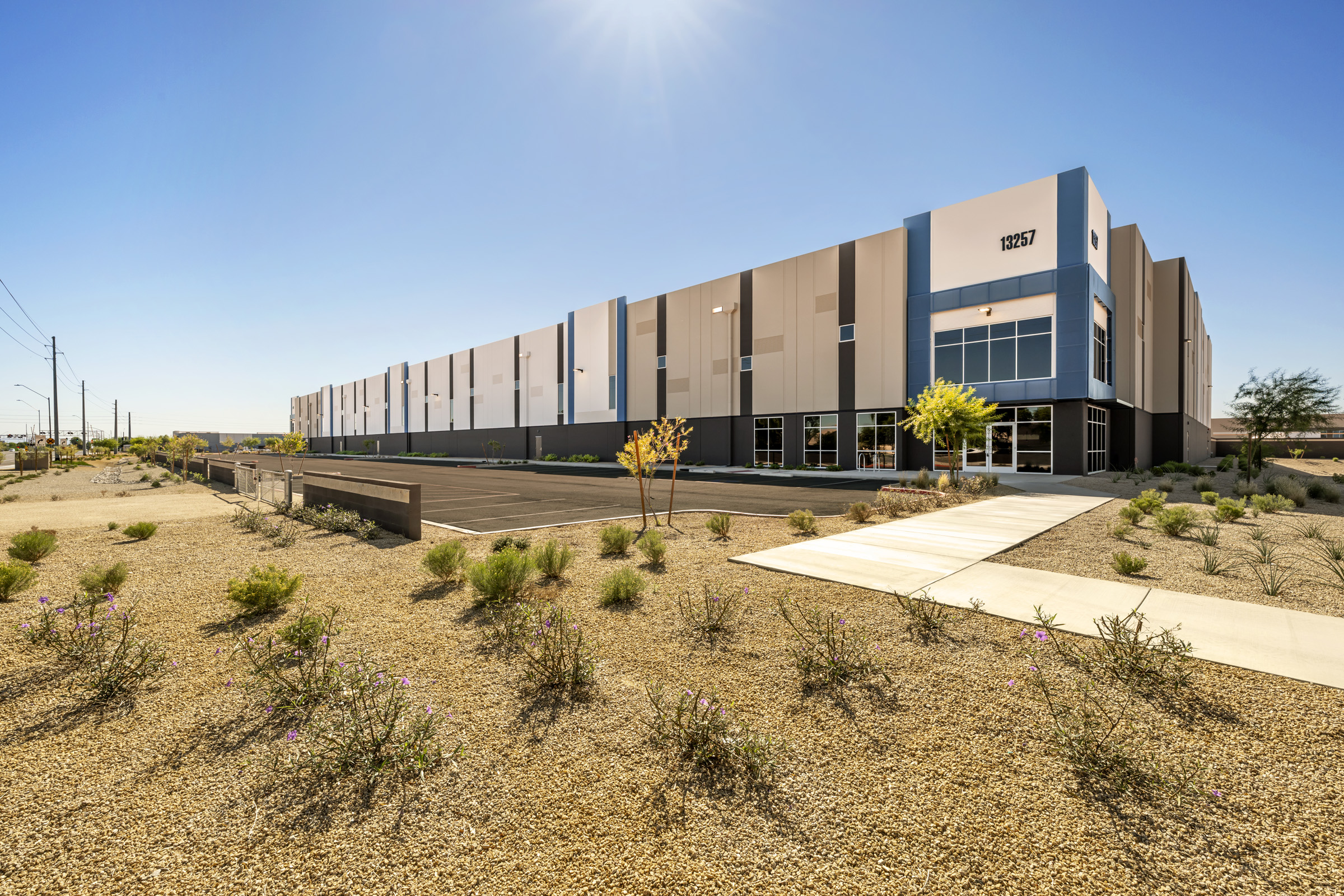 Surprise Pointe - Building 1 — Lease in Surprise, AZ, photo 1 of 8