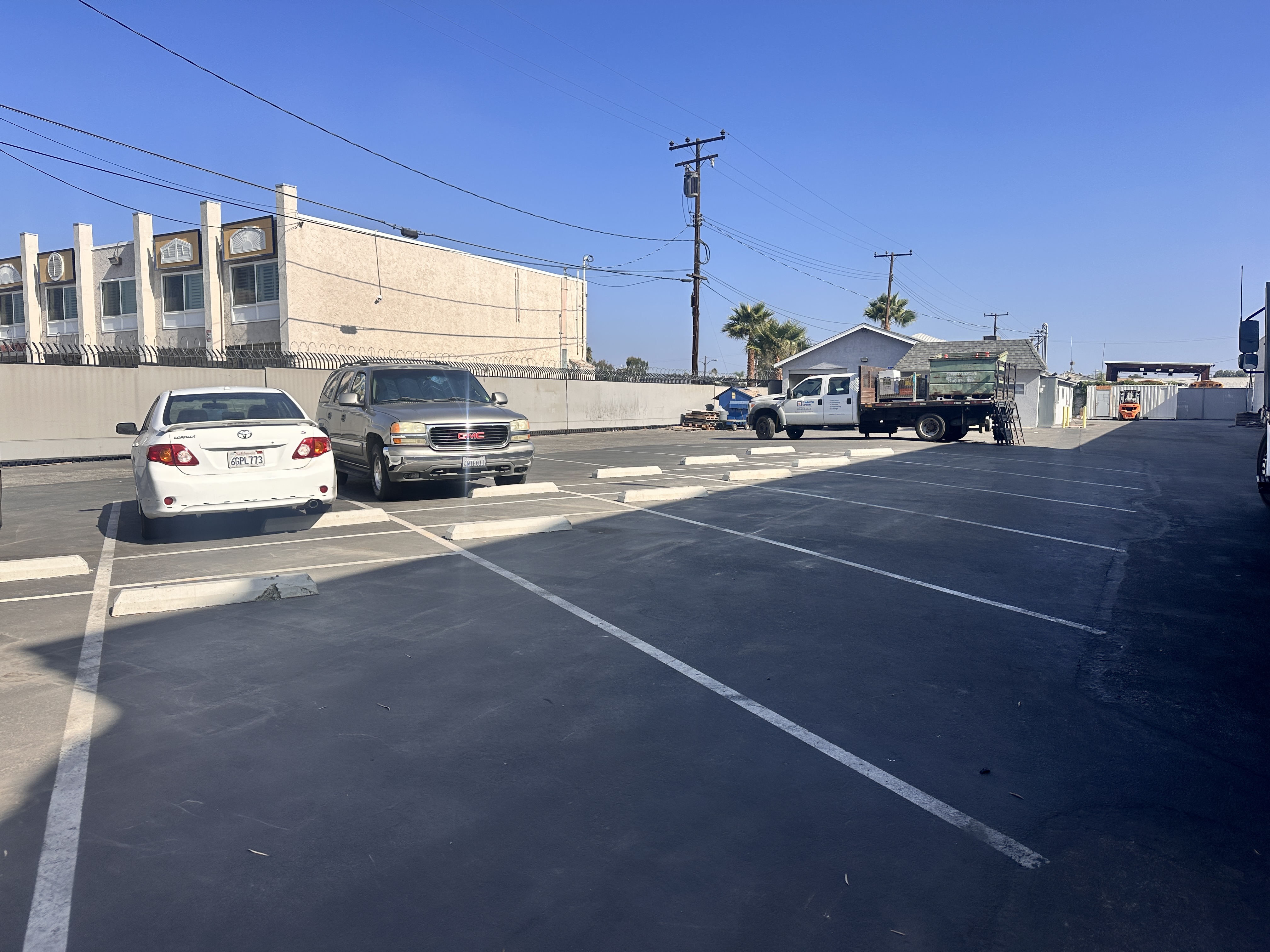 3117 E South St — Lease in Long Beach, CA, photo 2 of 8