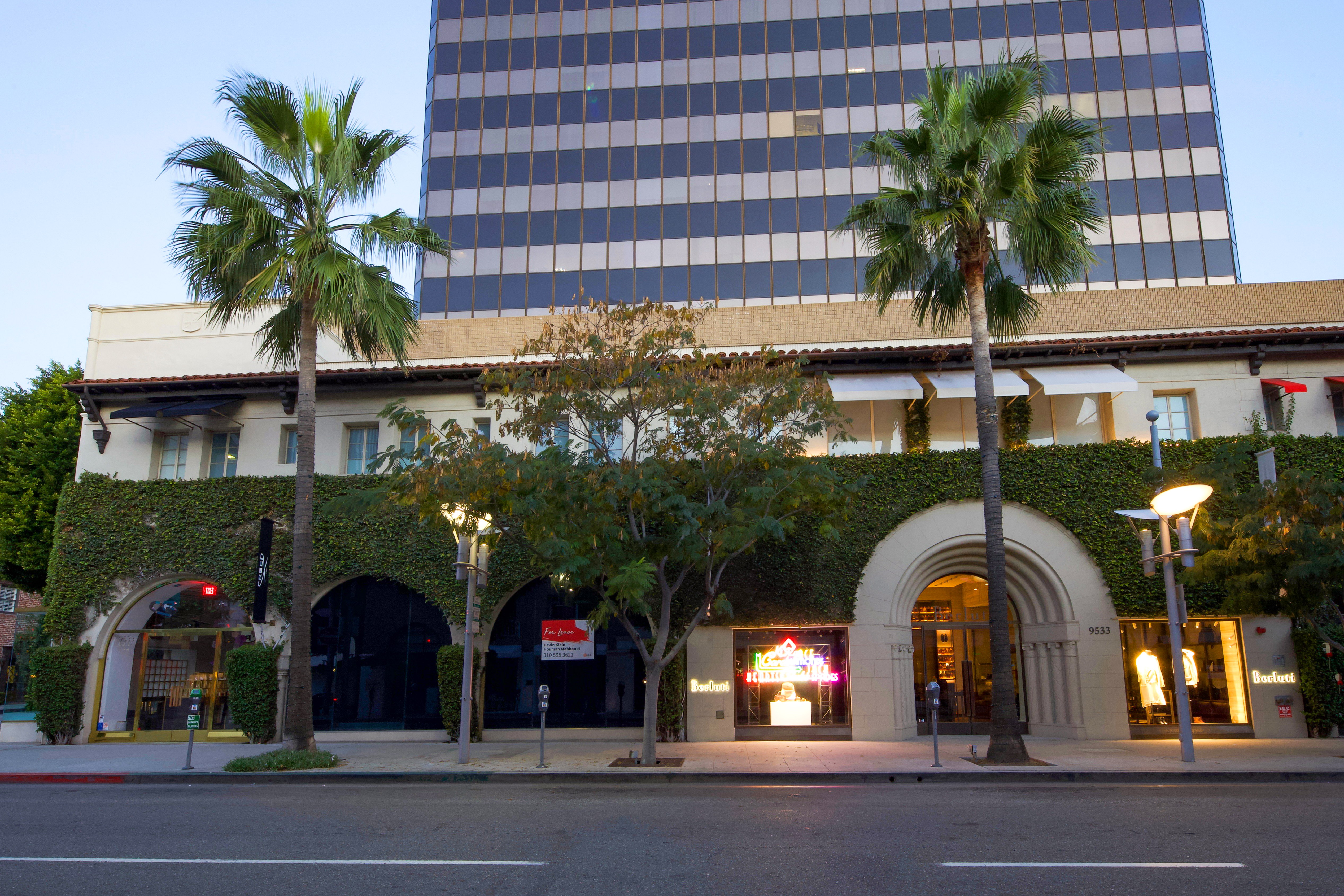 413-445 N Rodeo Dr, Beverly Hills, CA 90210