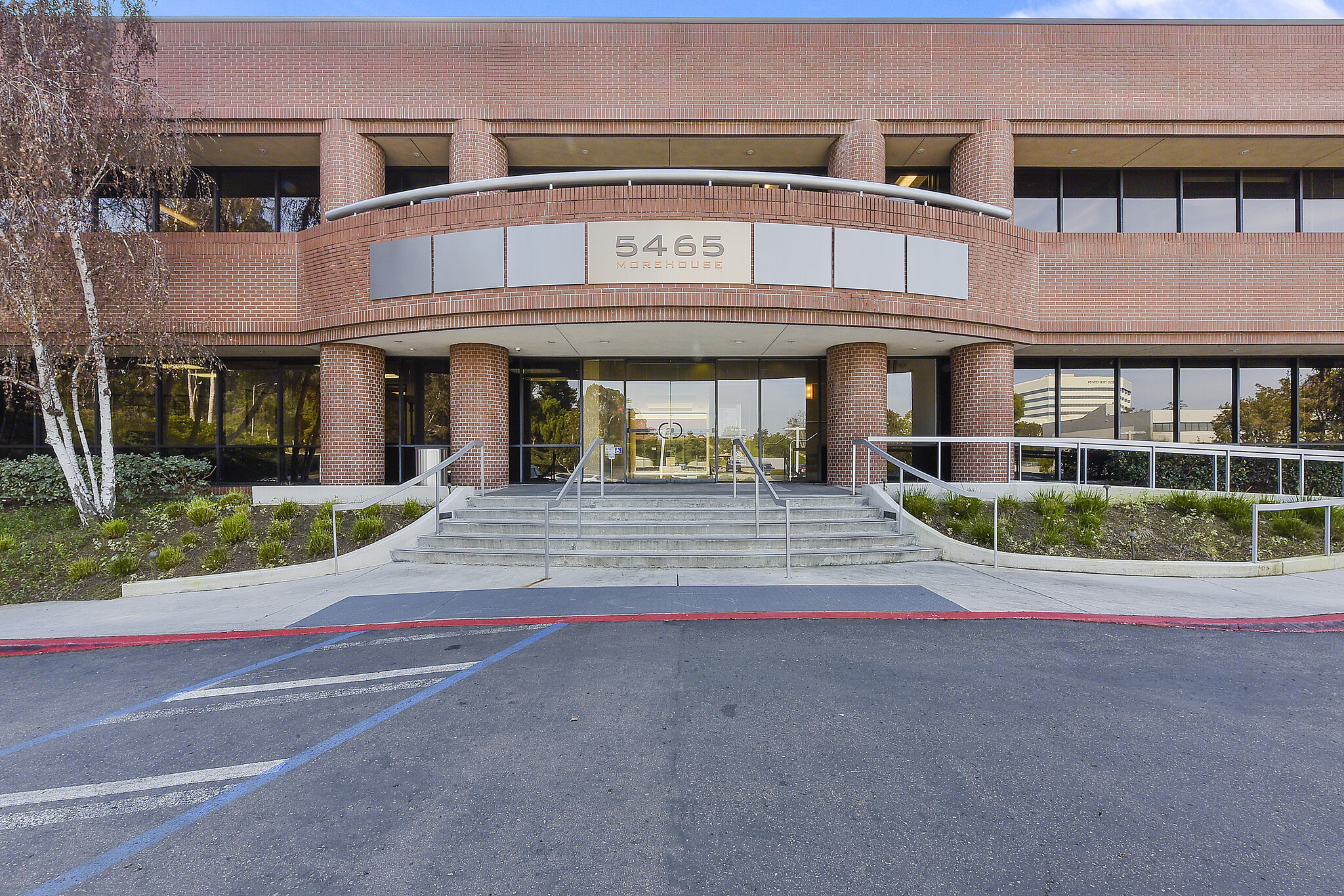 5465 Morehouse Dr, San Diego, CA 92121