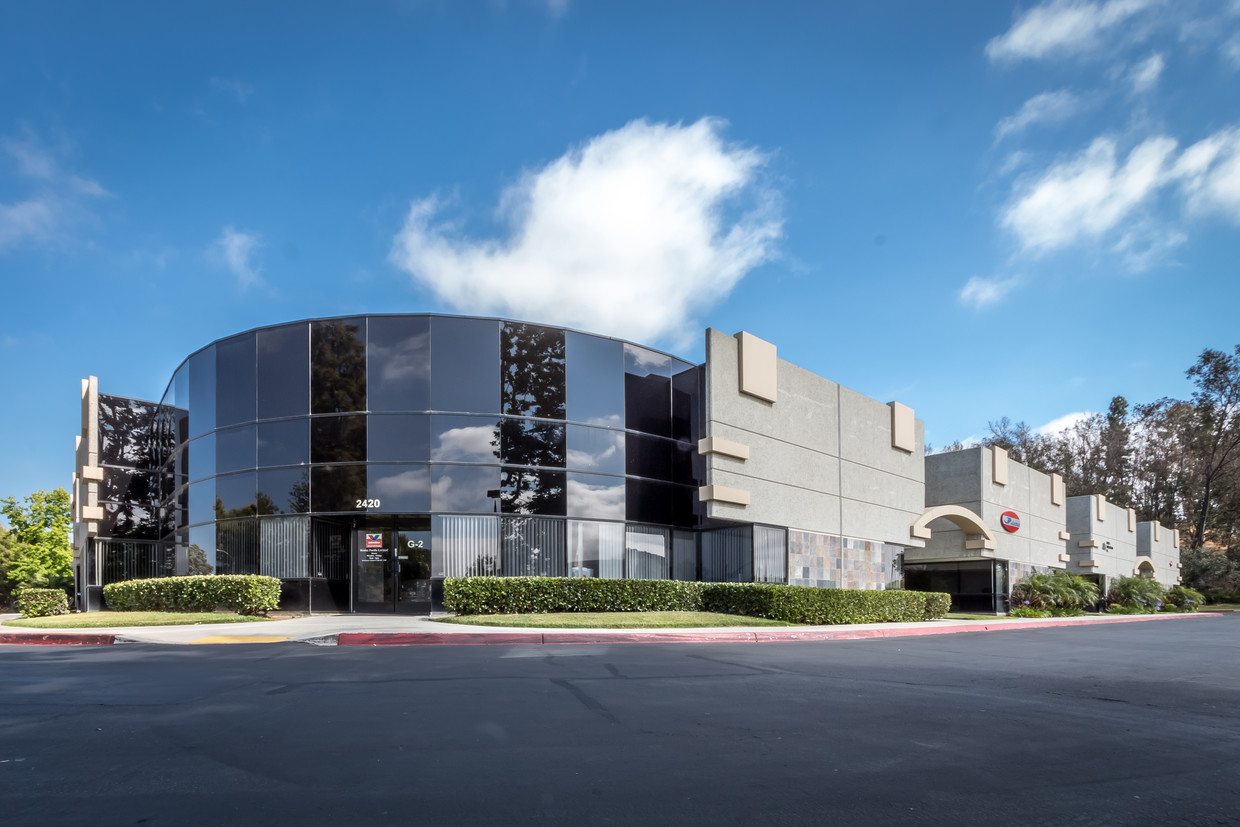 Vista Pointe Plaza — Lease in Vista, CA, photo 1 of 4