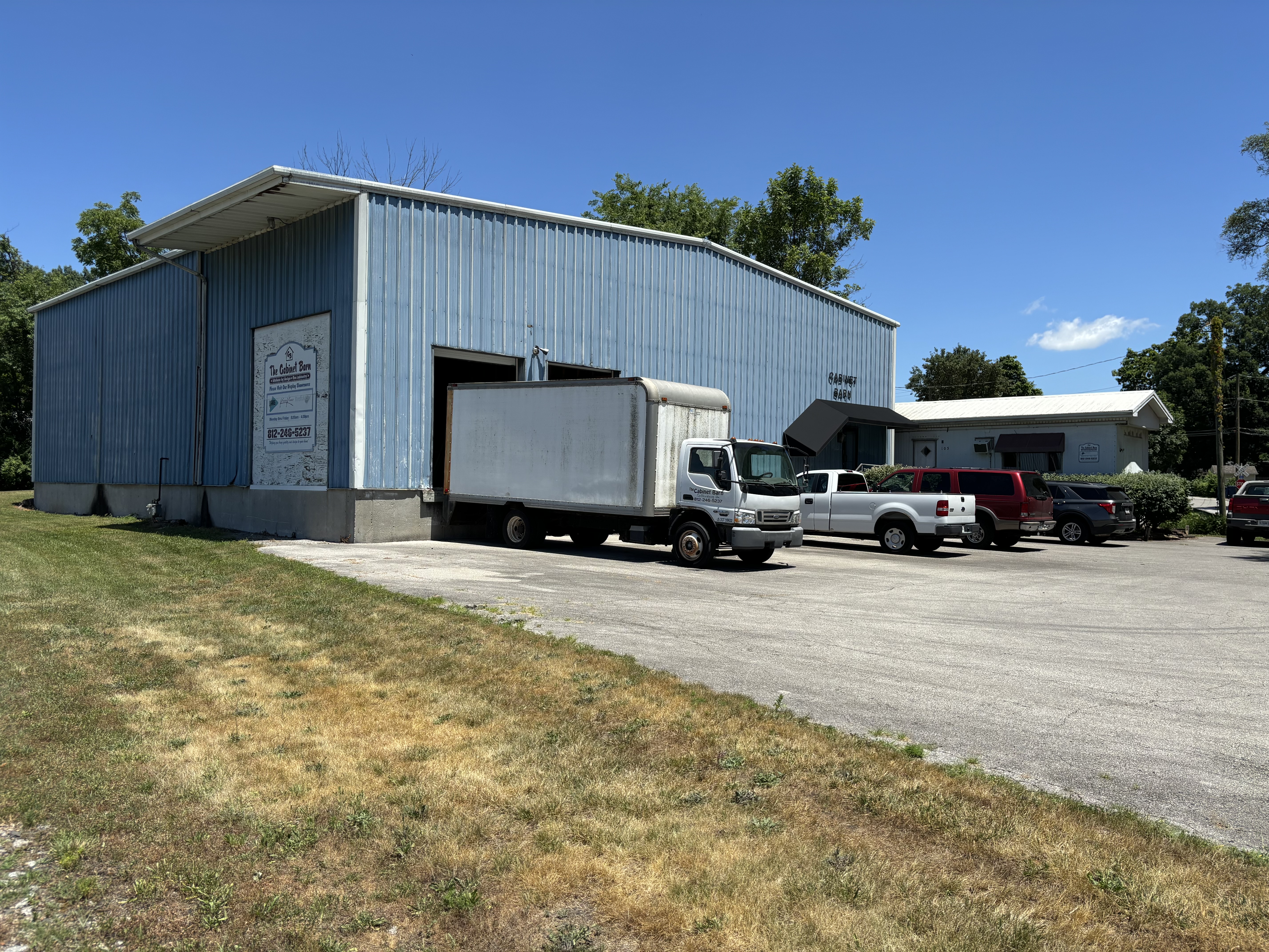 105 Adkins Ct, Sellersburg, IN 47172