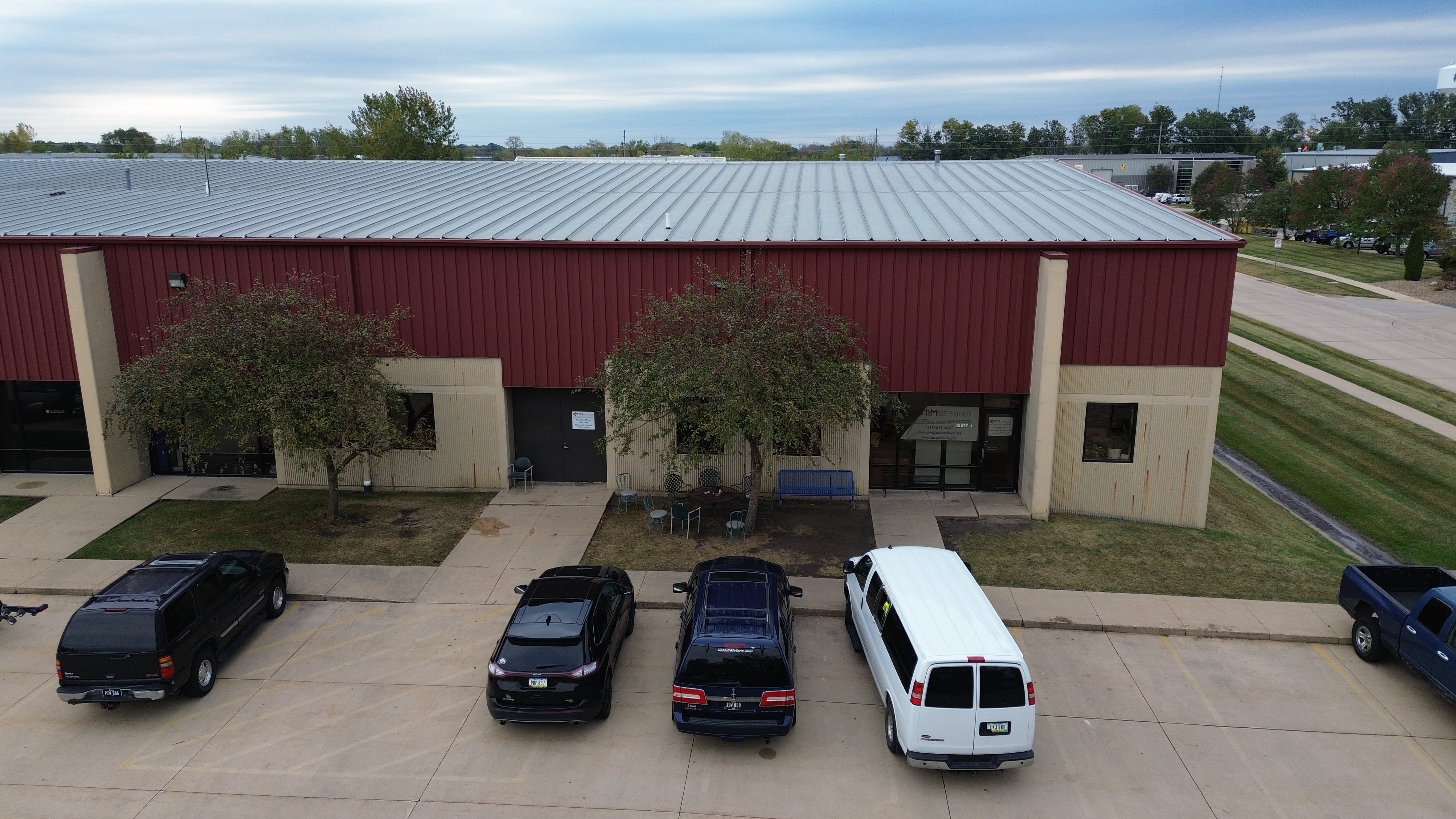 760 Kacena Rd, Hiawatha, IA 52233