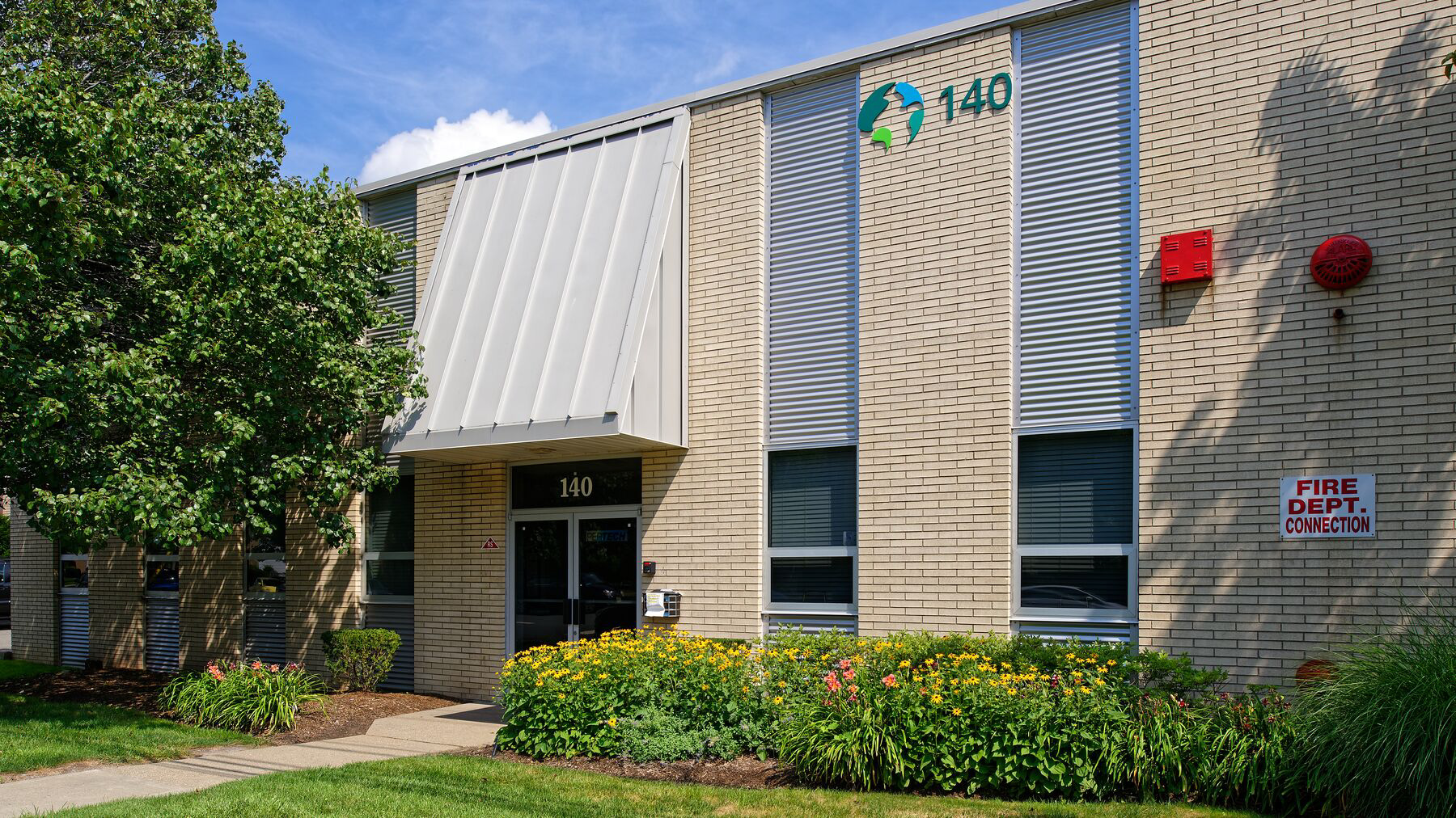 140 Grand St — Lease in Carlstadt, NJ, photo 1 of 4