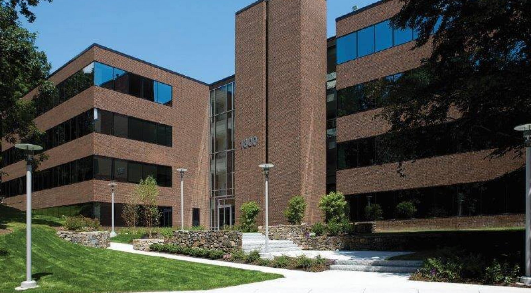 1800 W Park Dr, Westborough, MA 01581